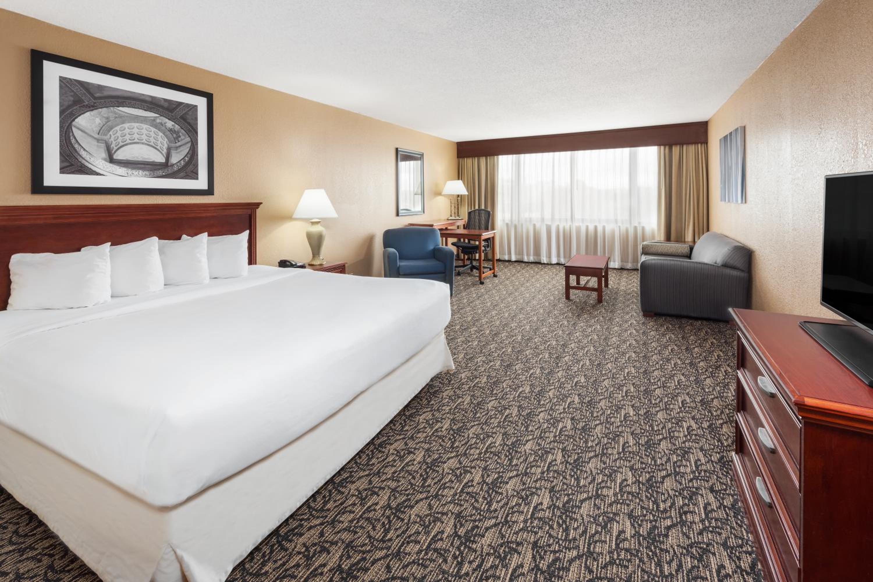 King Room - Disability Access photo 3