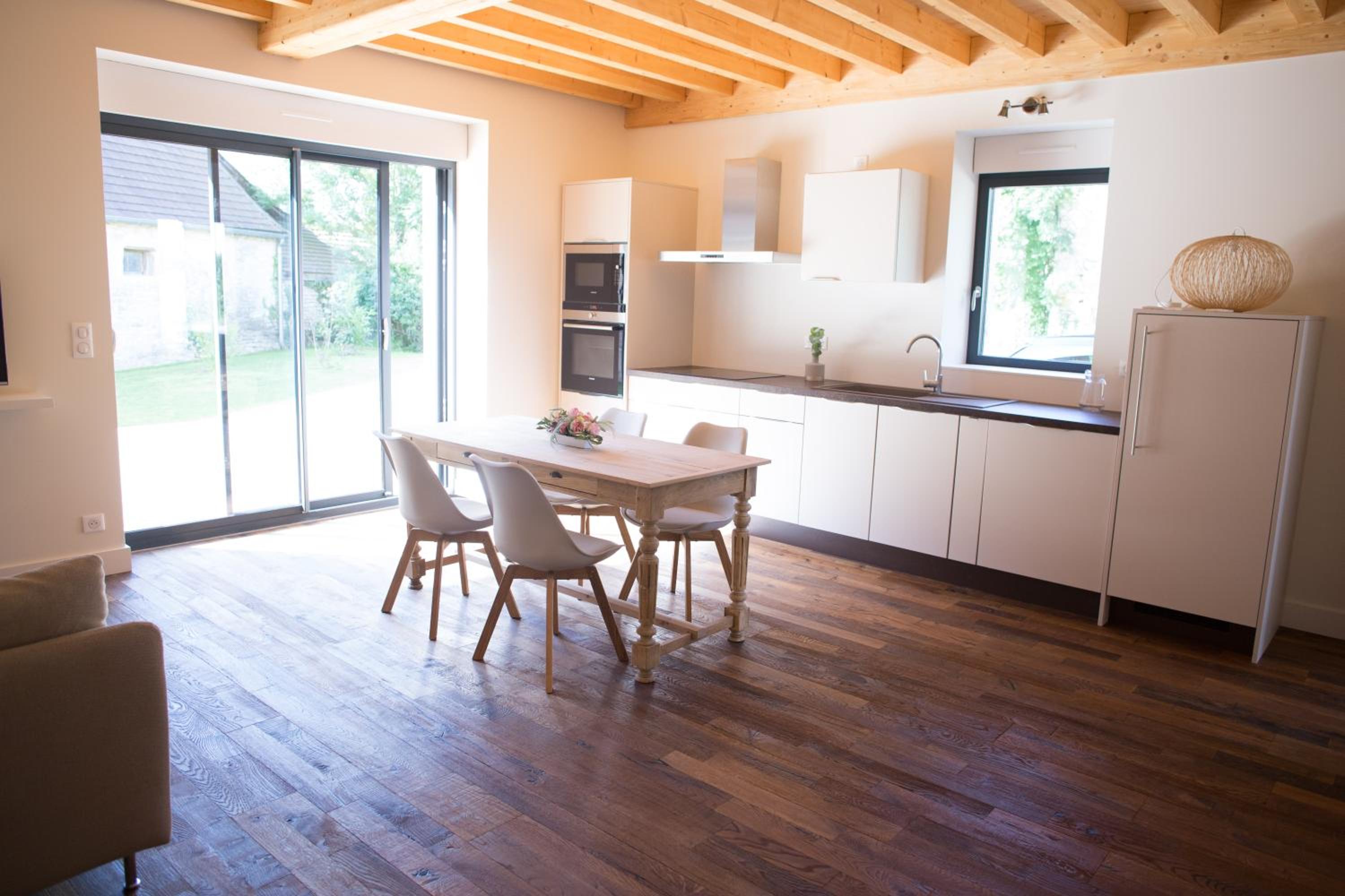 Apartment with Terrace photo 3