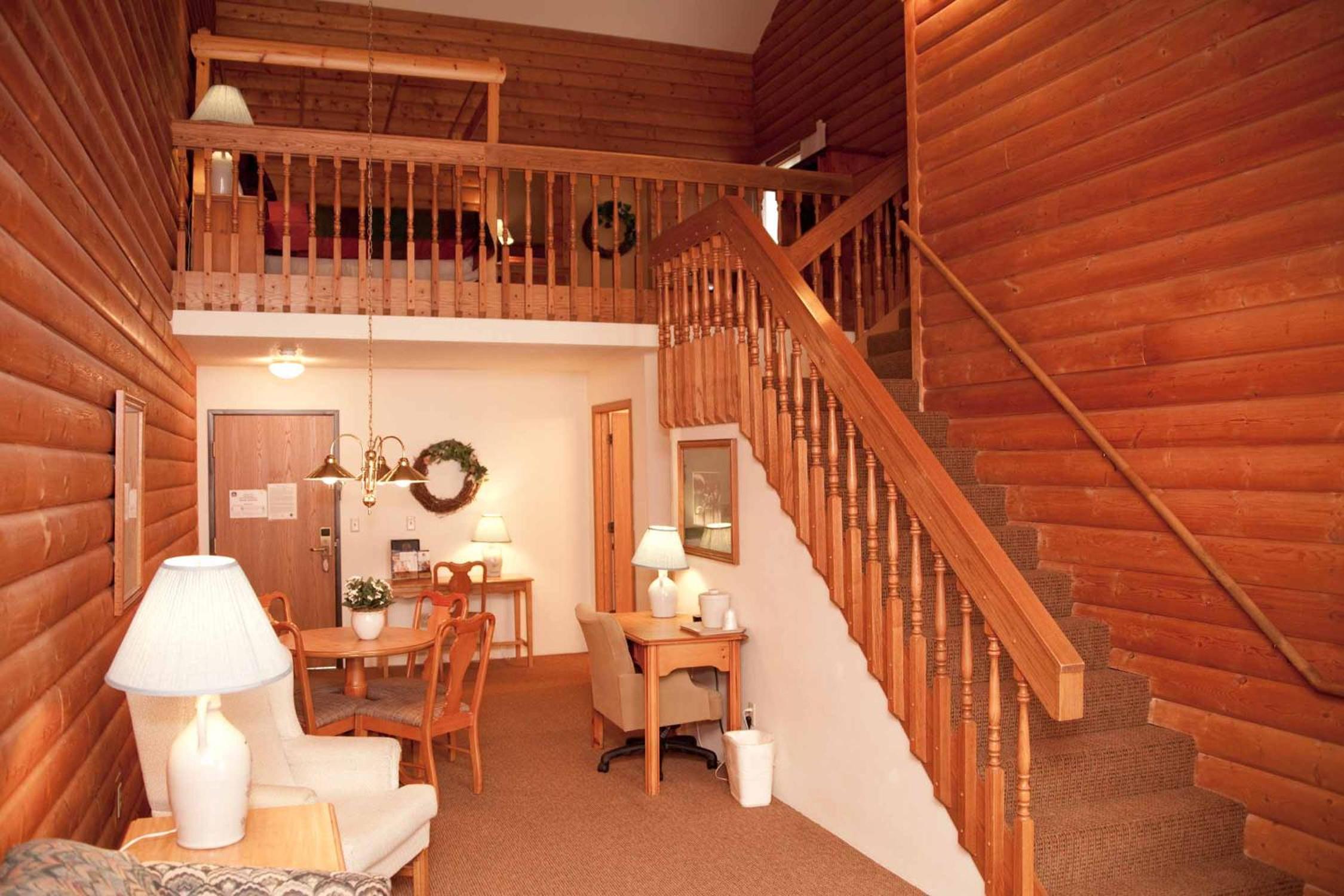 Loft King Suite with Sofa Bed - Non-Smoking - Photo 6