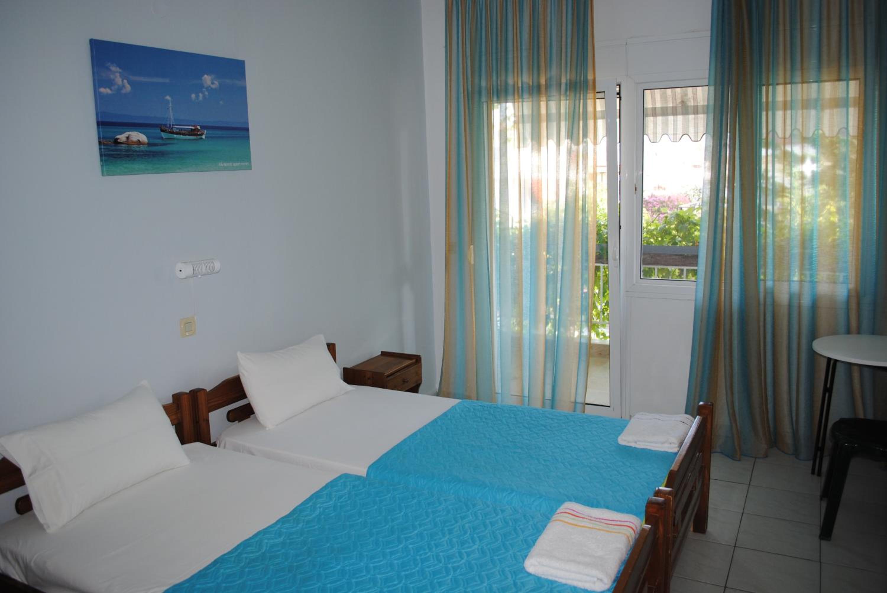Twin Room with Balcony photo 1