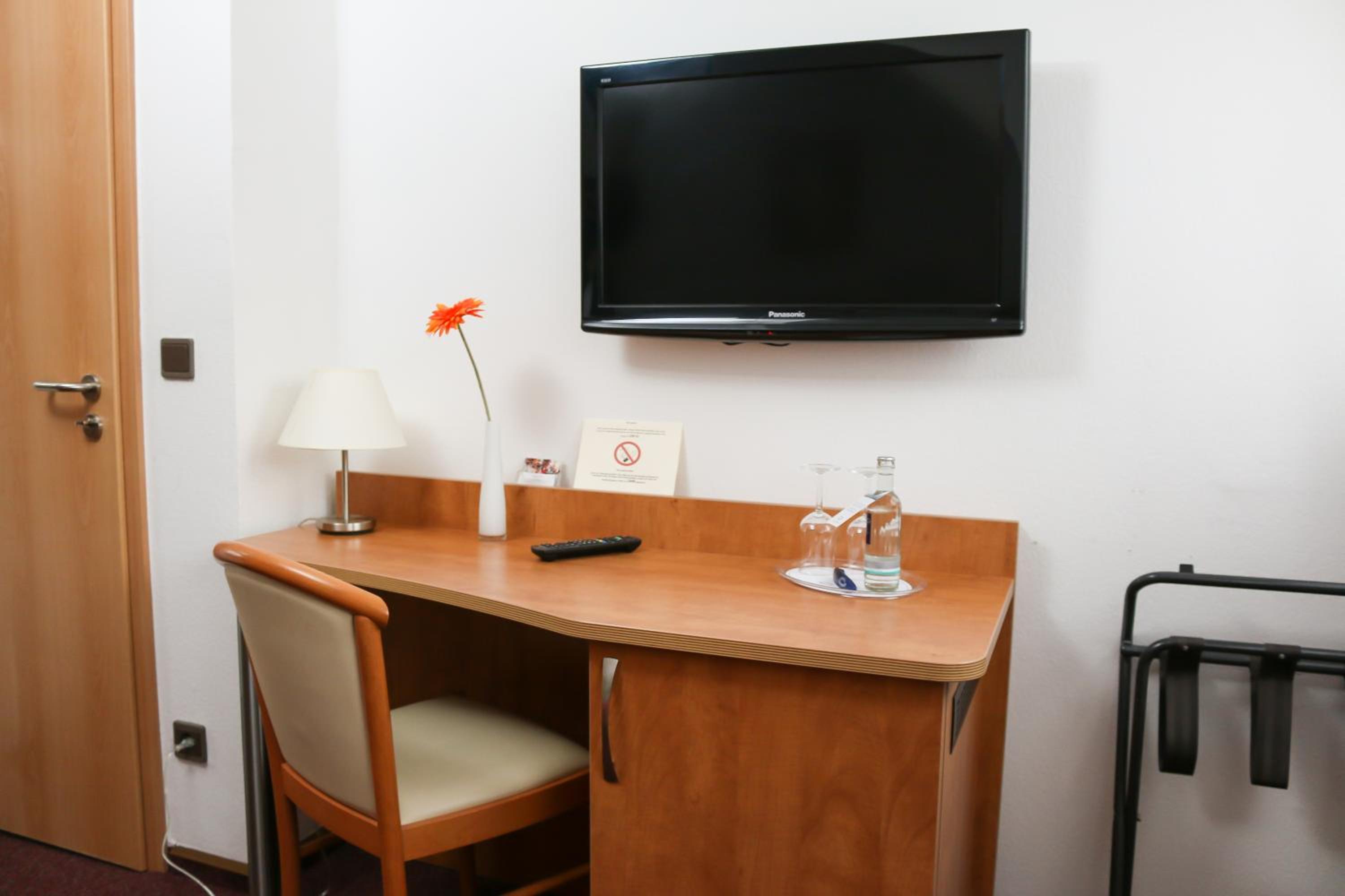 Double Room - Photo 5