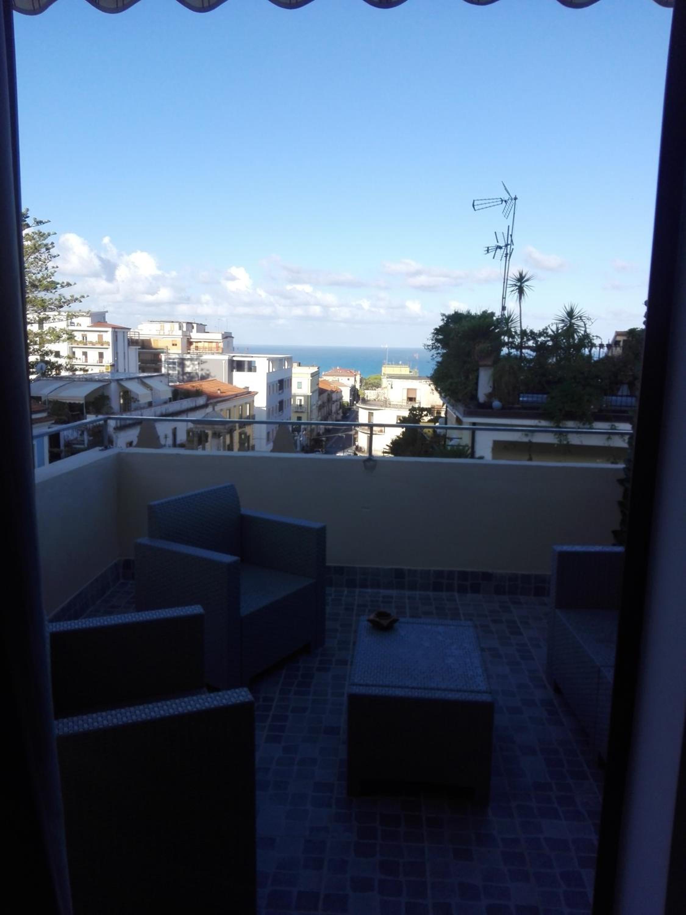Triple Room with Terrace photo 3