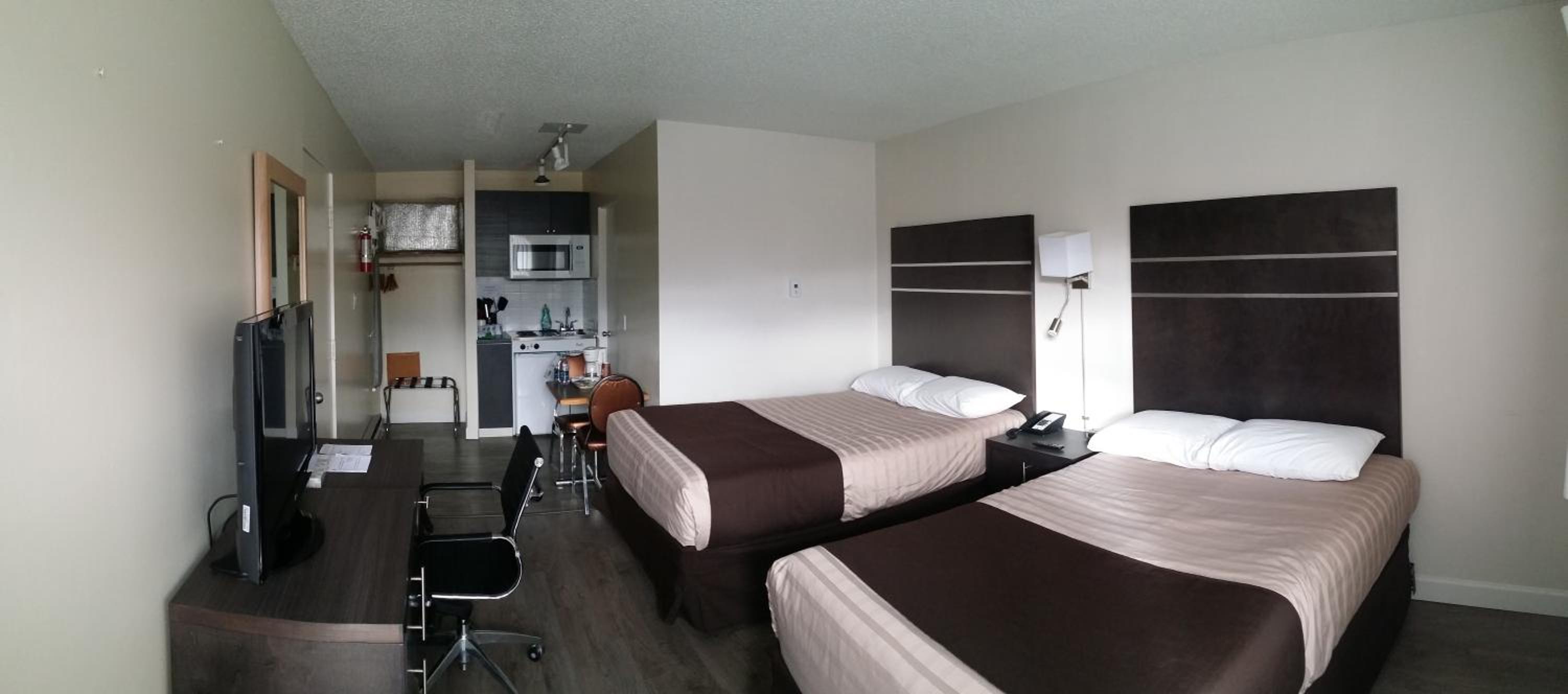 Double or Twin Room photo 3