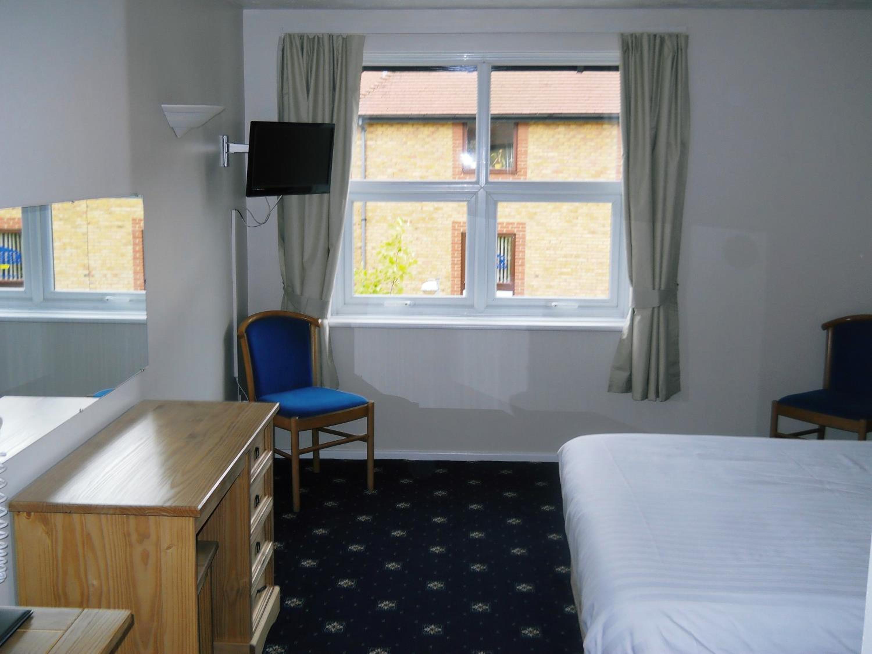 Double Room - Photo 5