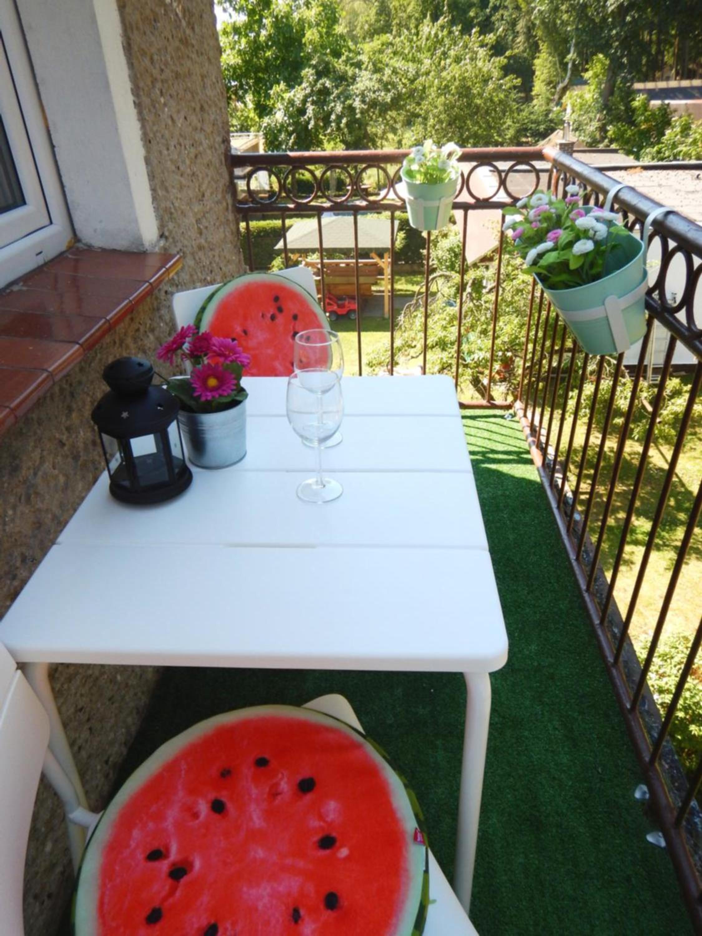 Apartment with Balcony photo 3