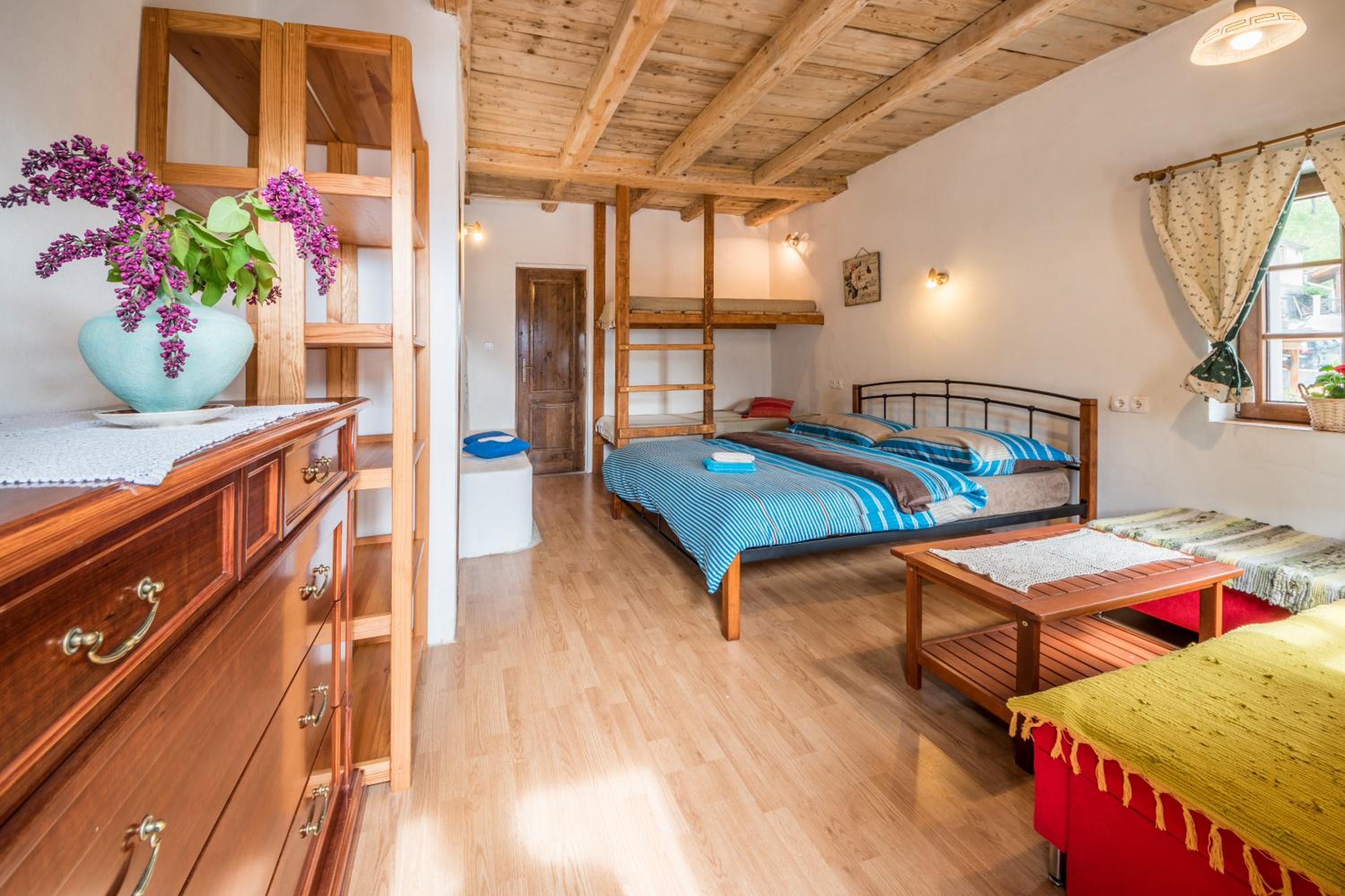 Quadruple Room with Balcony photo 1