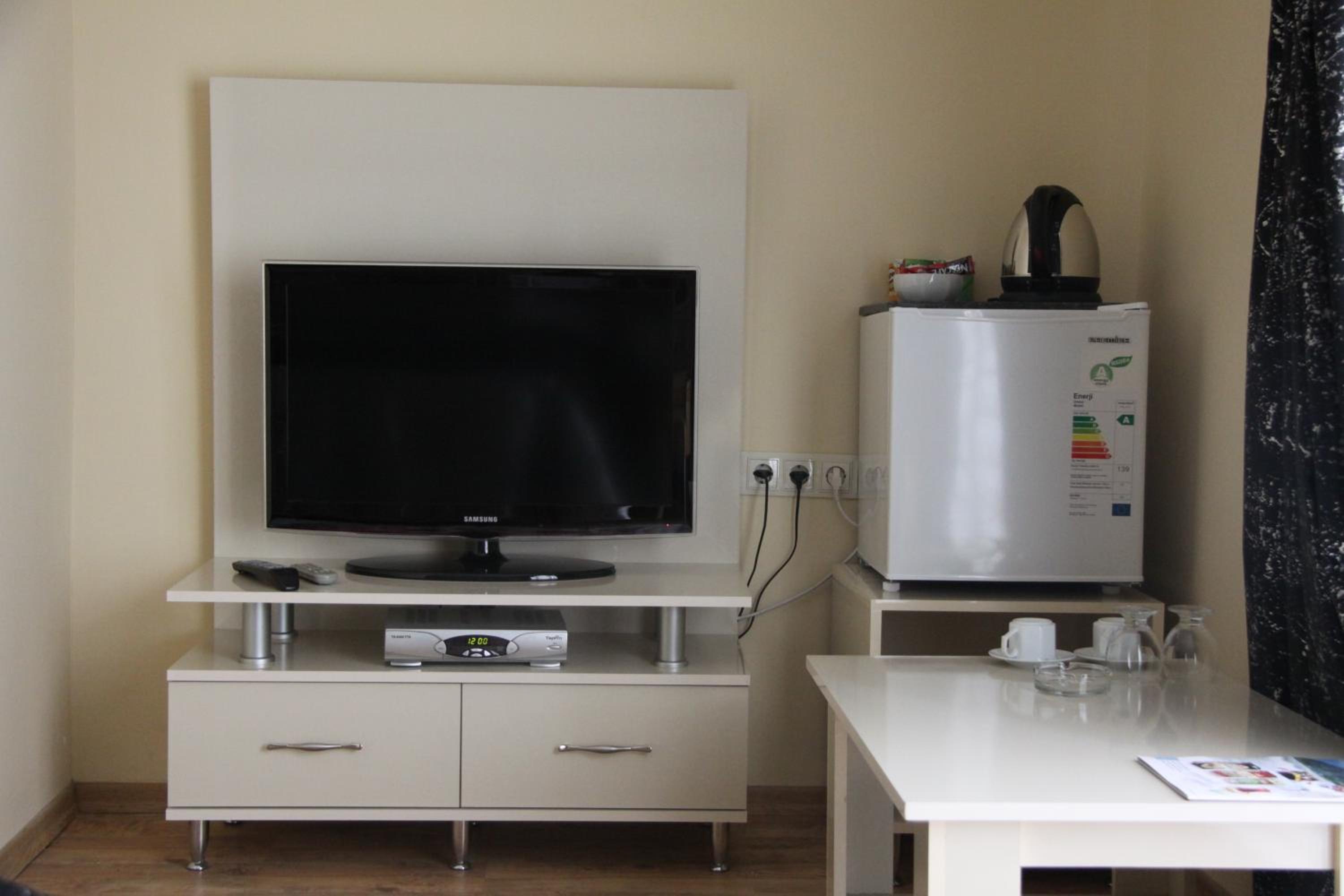 Junior Suite (2 Adults + 2 Children) - Photo 6