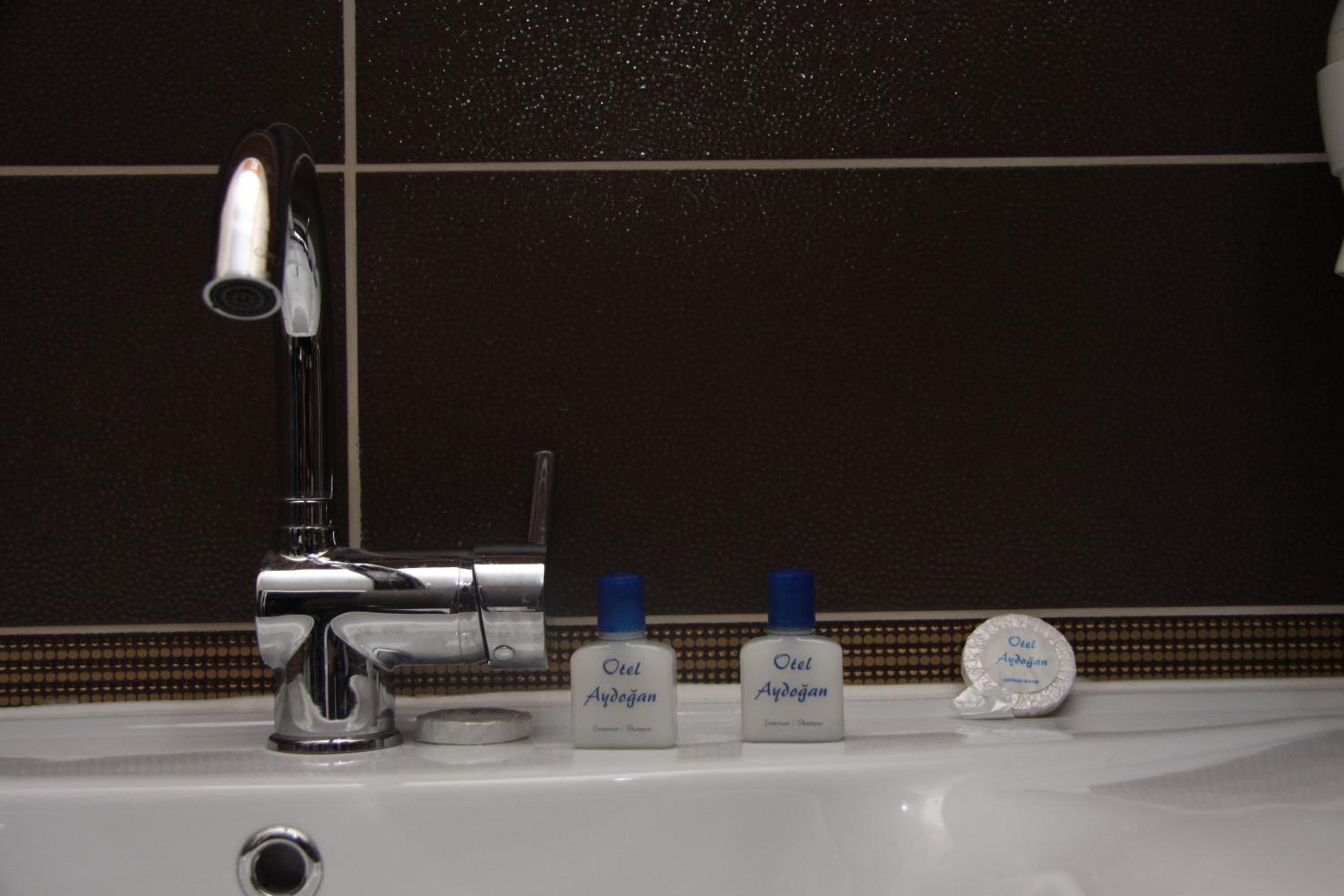 Suite - Photo 11