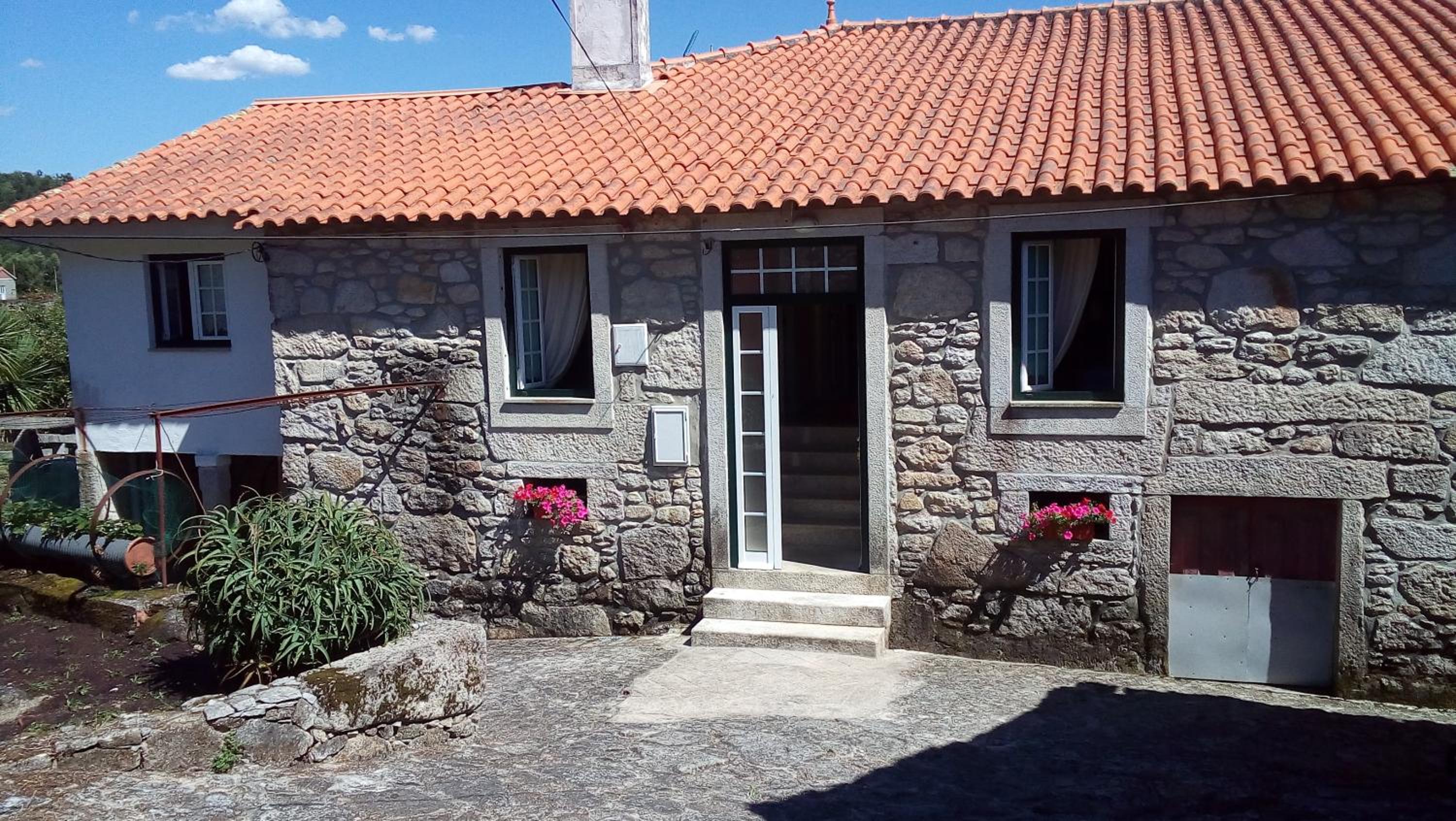 Four-Bedroom House - Photo 2