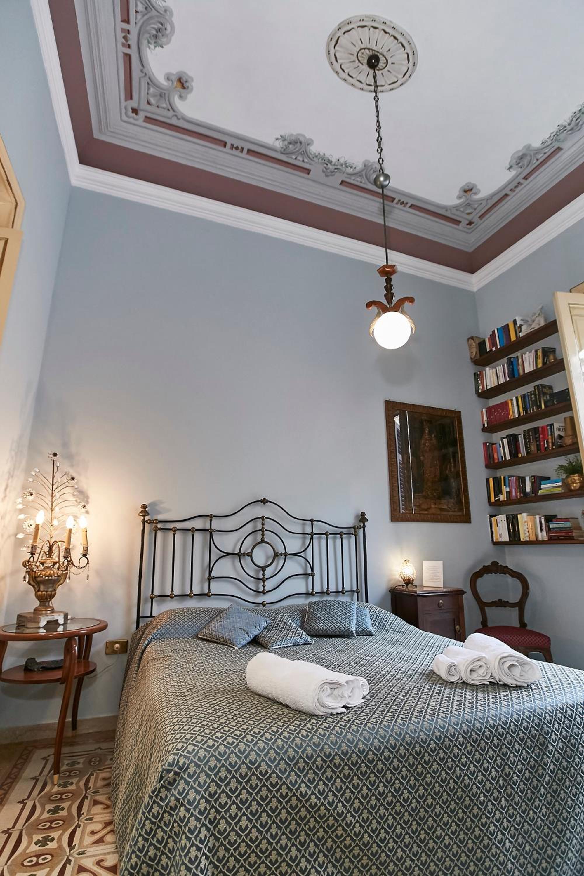 Two-Bedroom Apartment - Photo 11