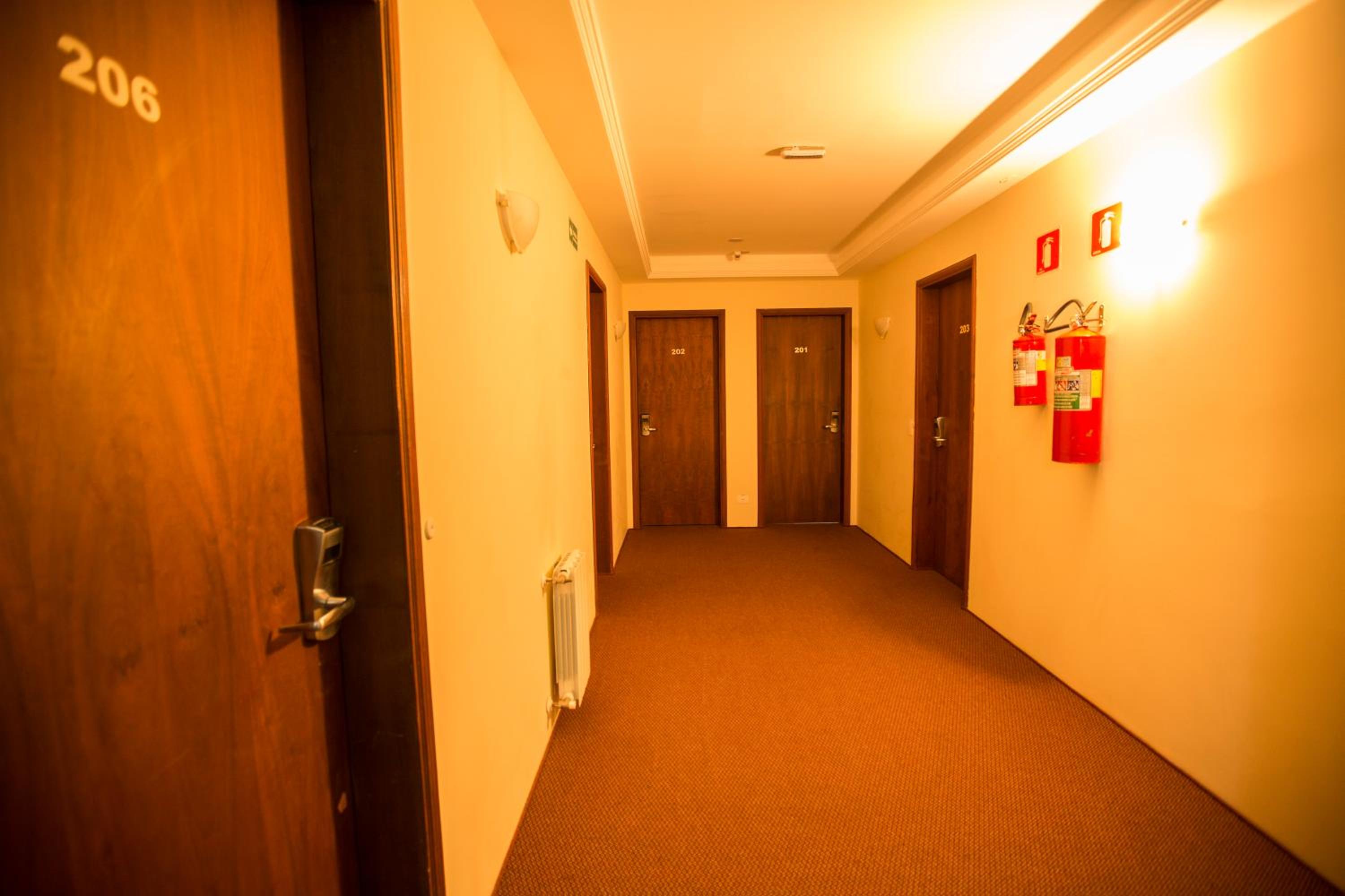 Deluxe Suite photo 3