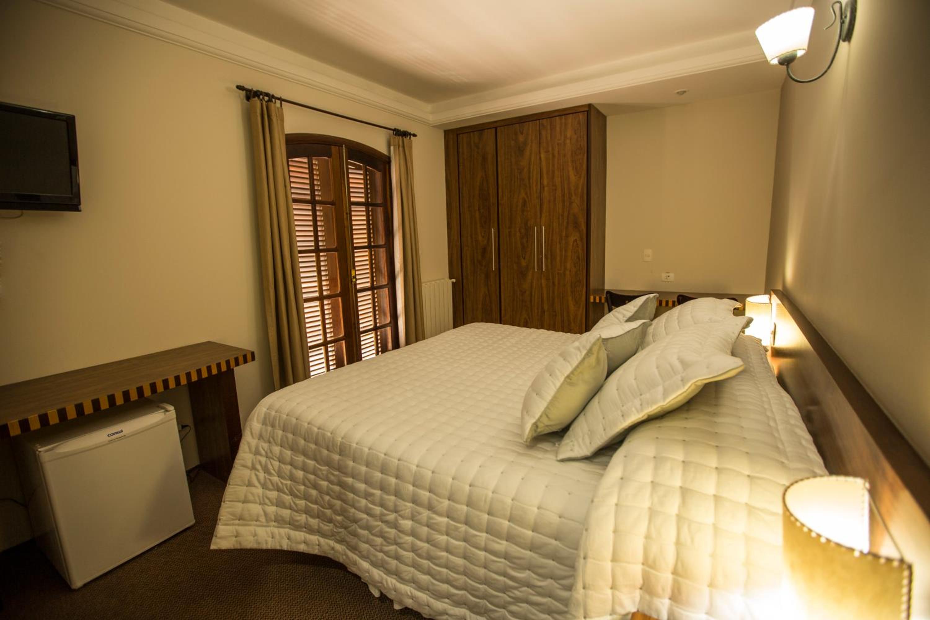 Deluxe Suite photo 2