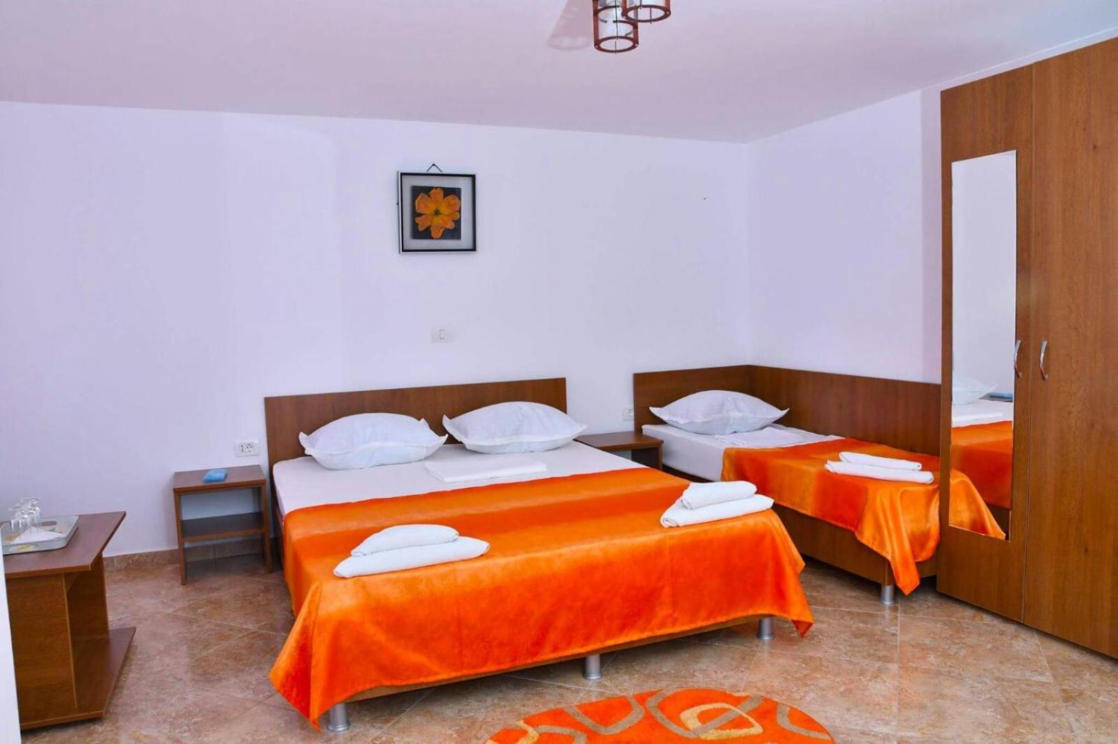 Triple Room - Photo 1