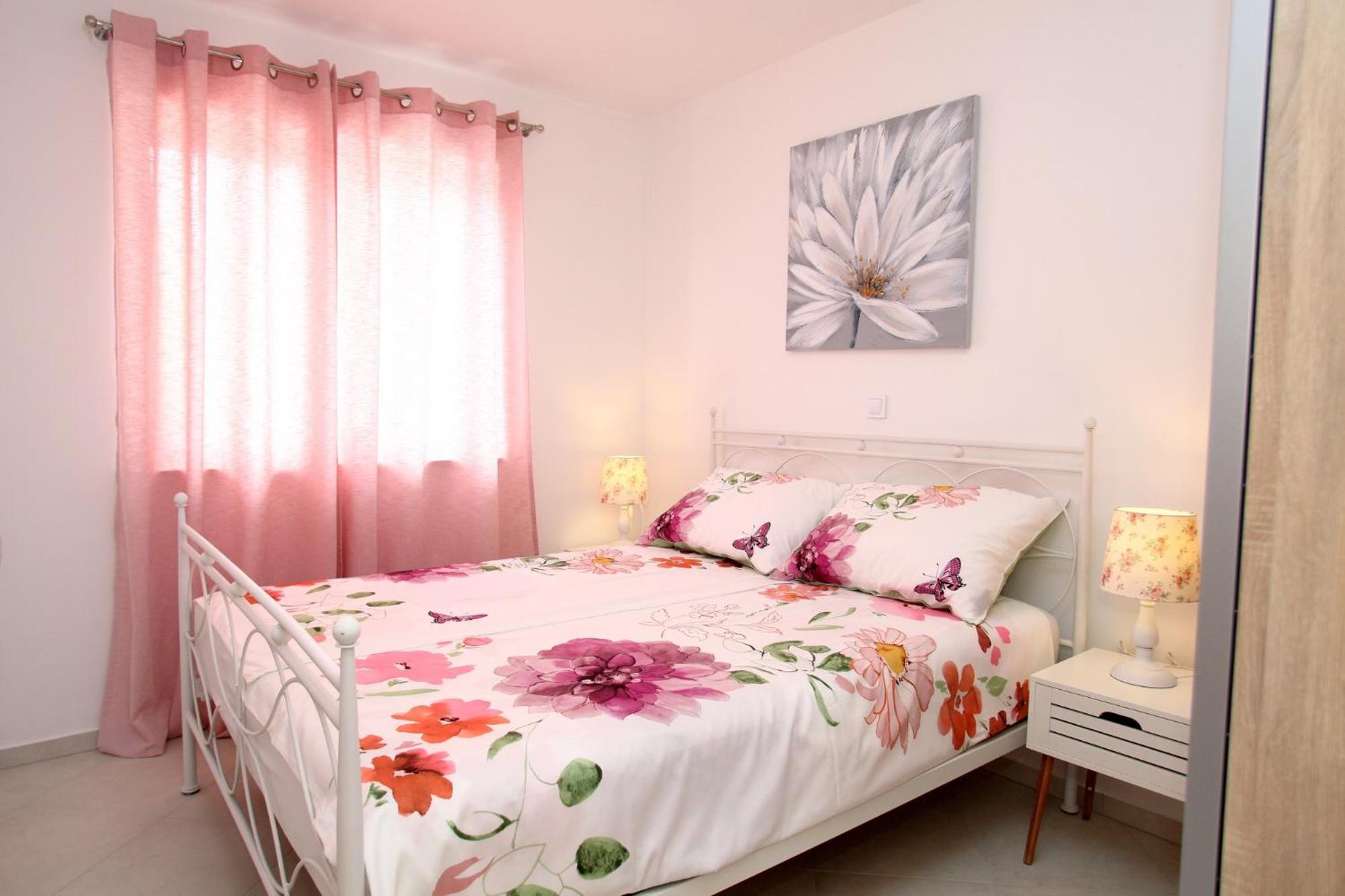 Apartment with Sea View photo 3