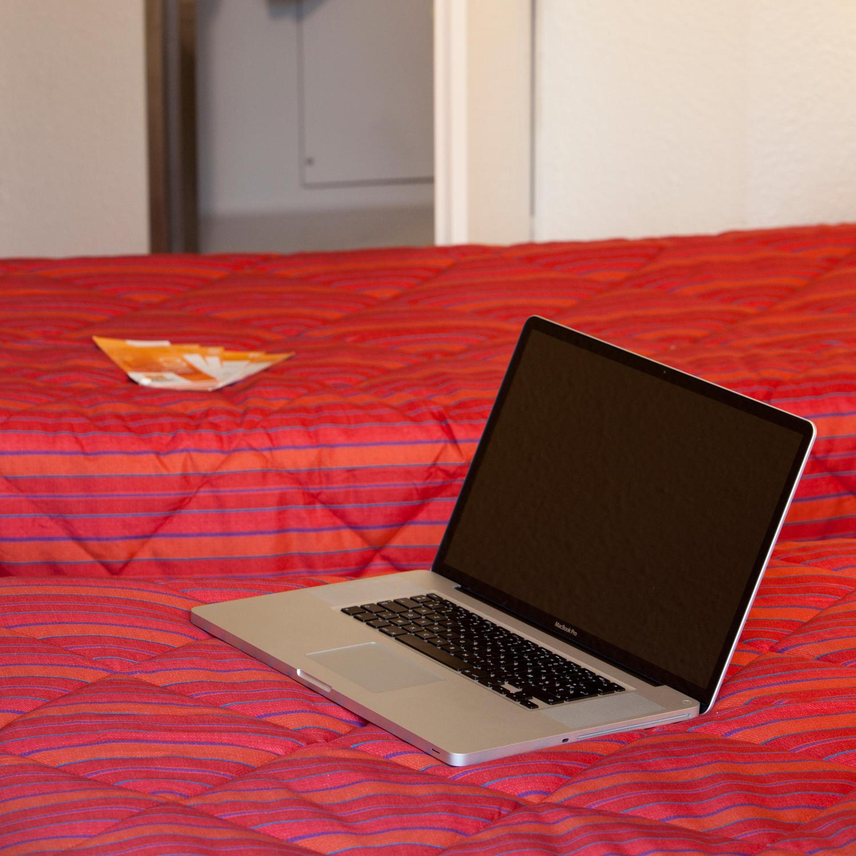Triple Room (1 Double Bed + 1 Single Bed)