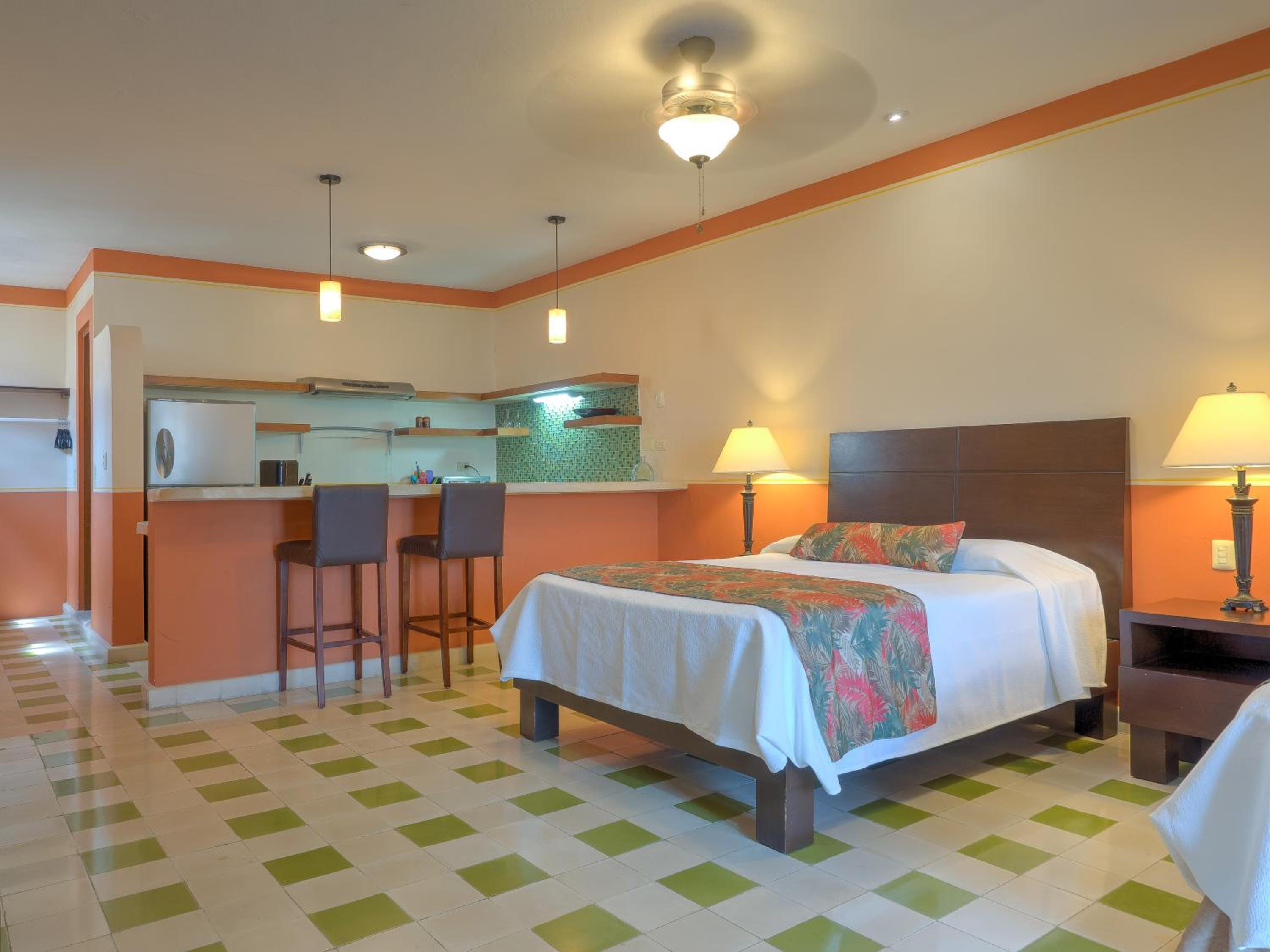 Triple Room with Pool View photo 1