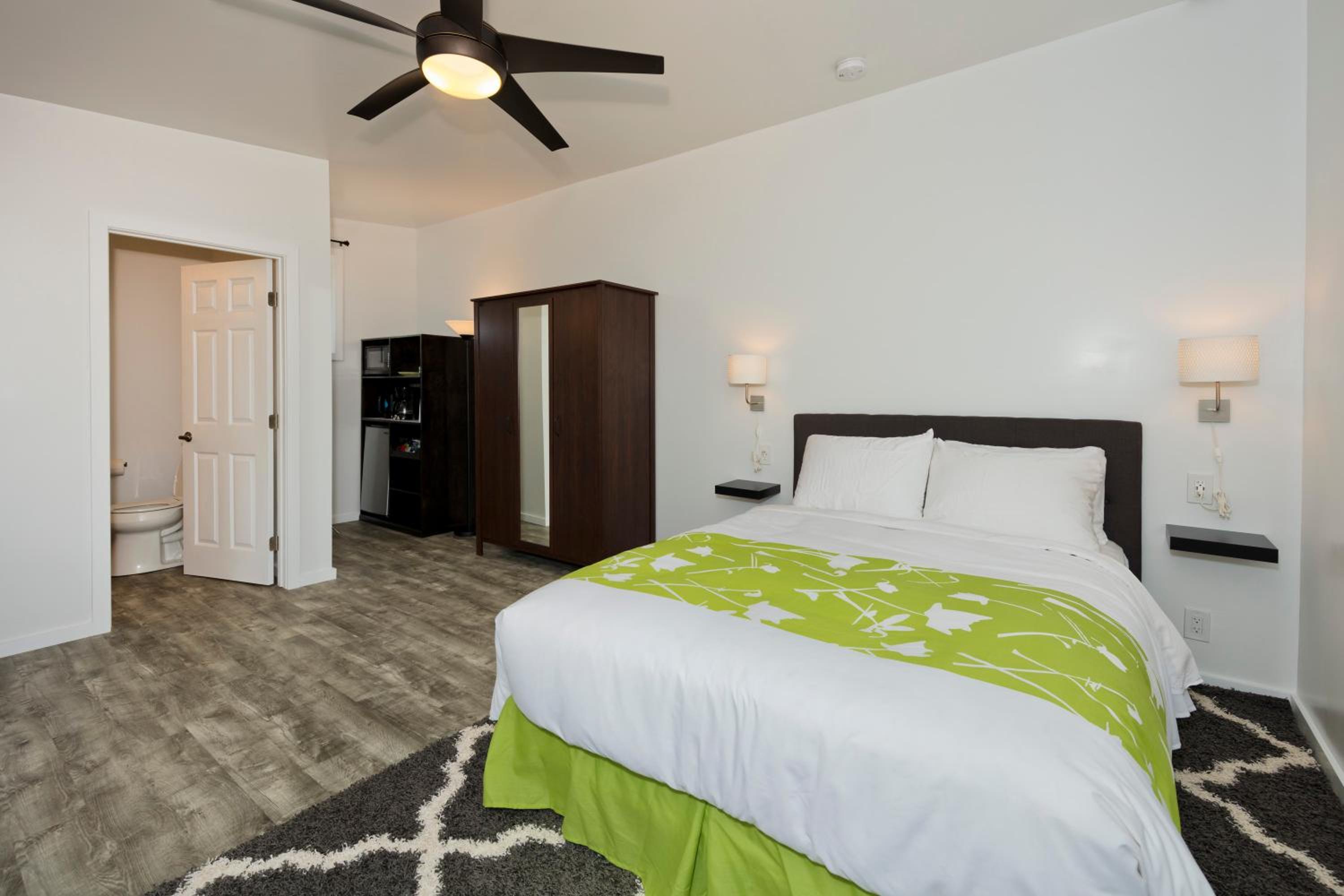 Queen Suite