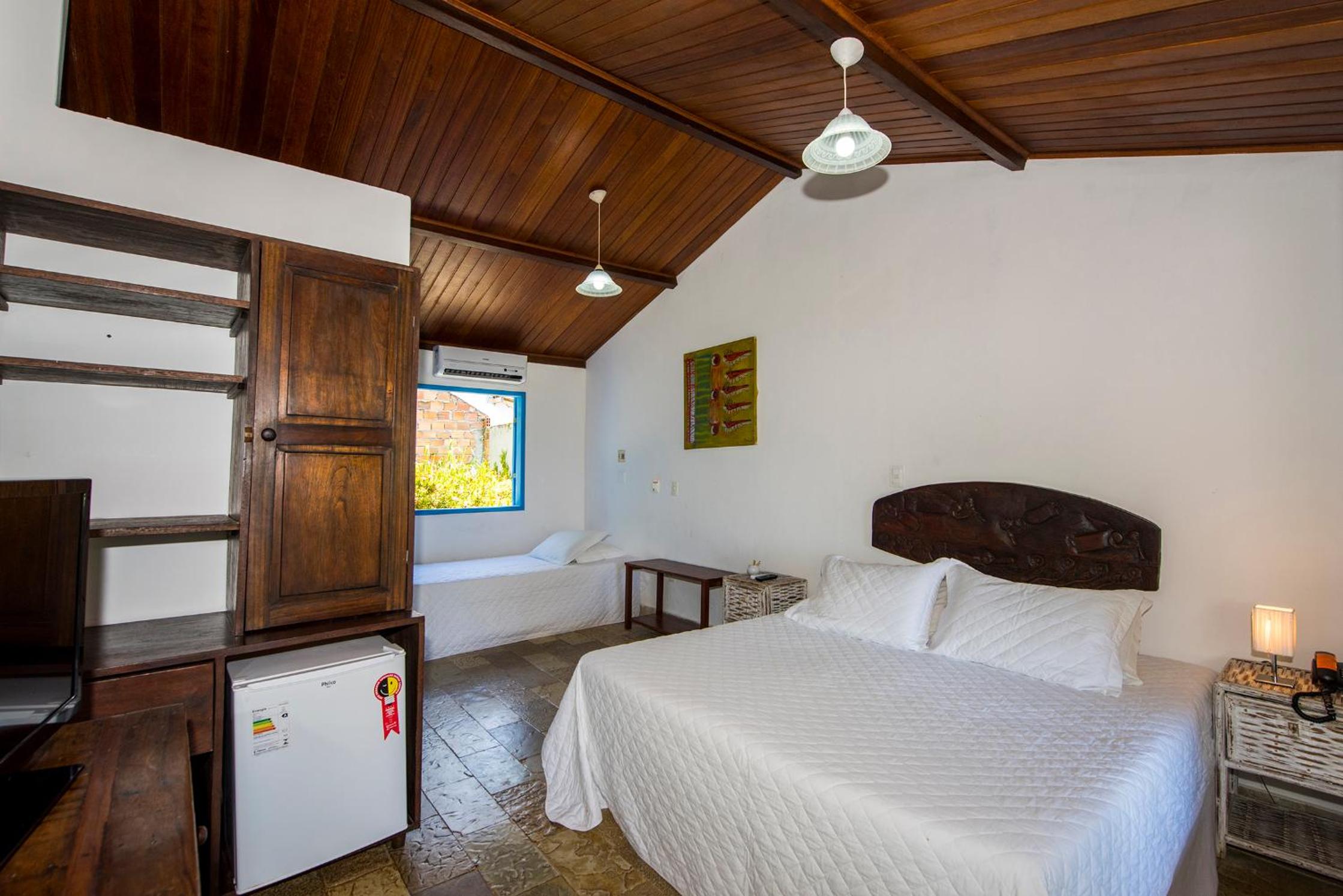 Bungalow with Balcony and Garden View - Photo 4
