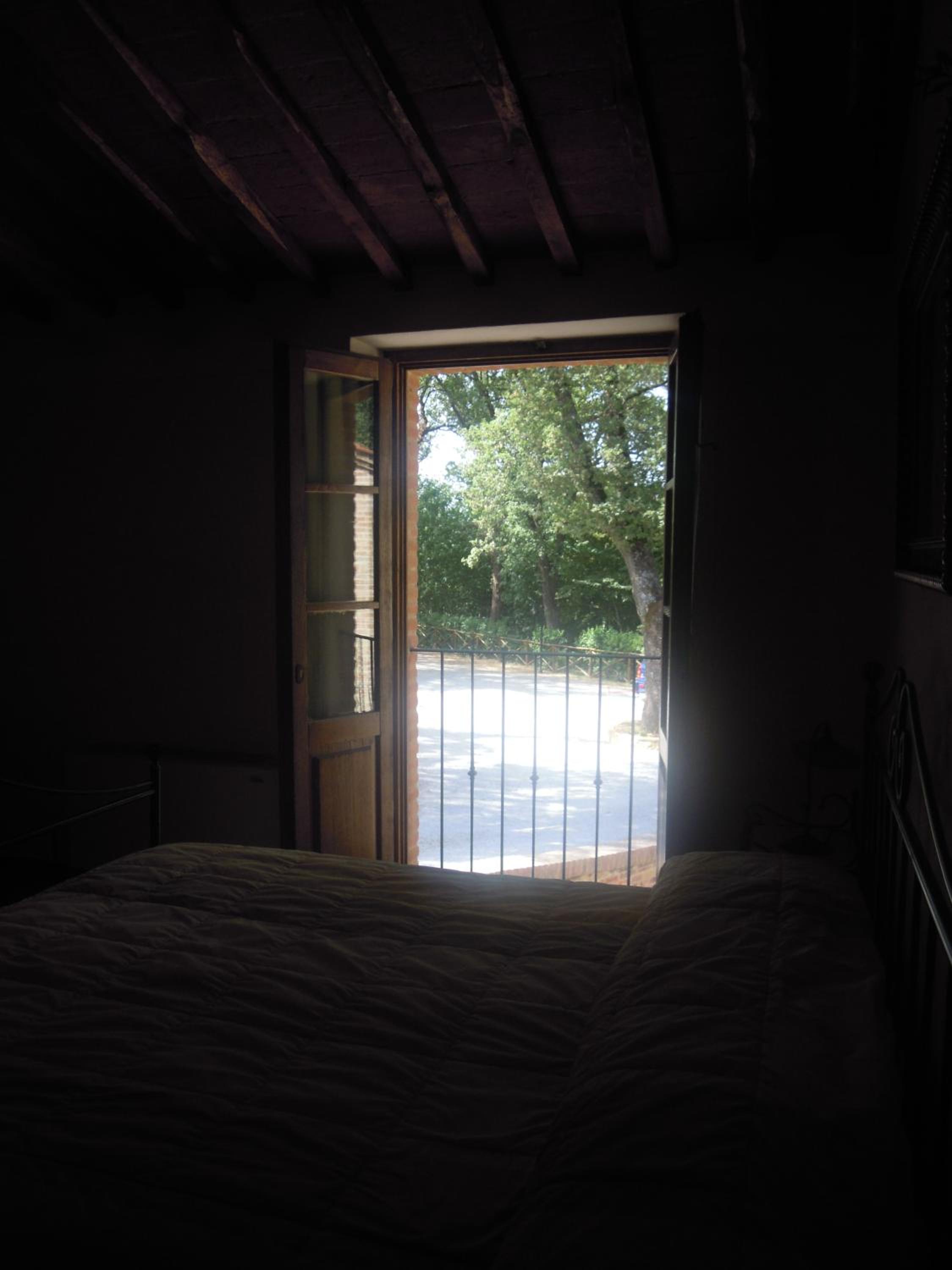 Triple Room - Photo 7