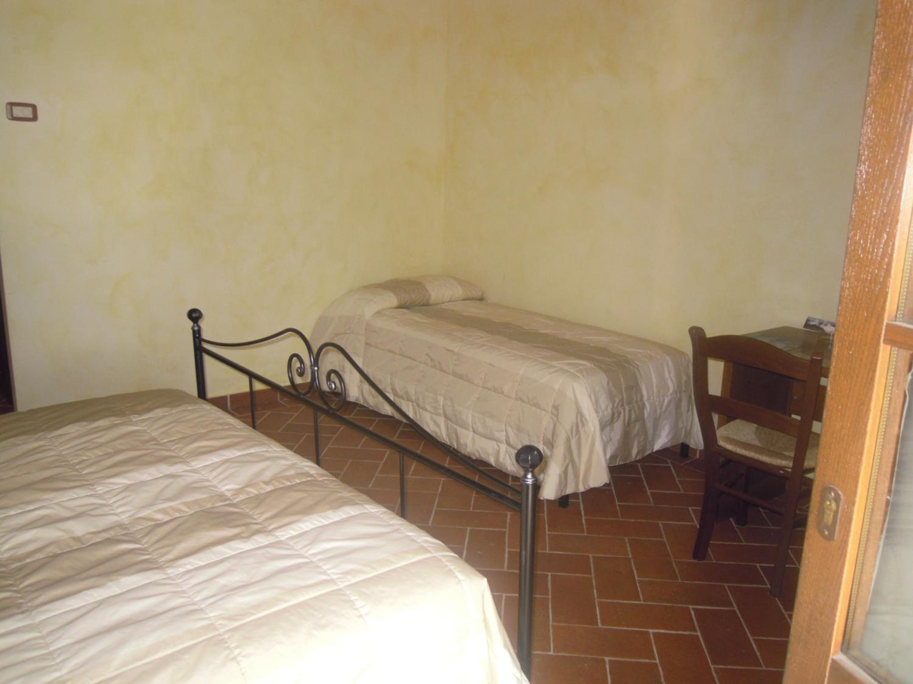 Triple Room - Photo 6