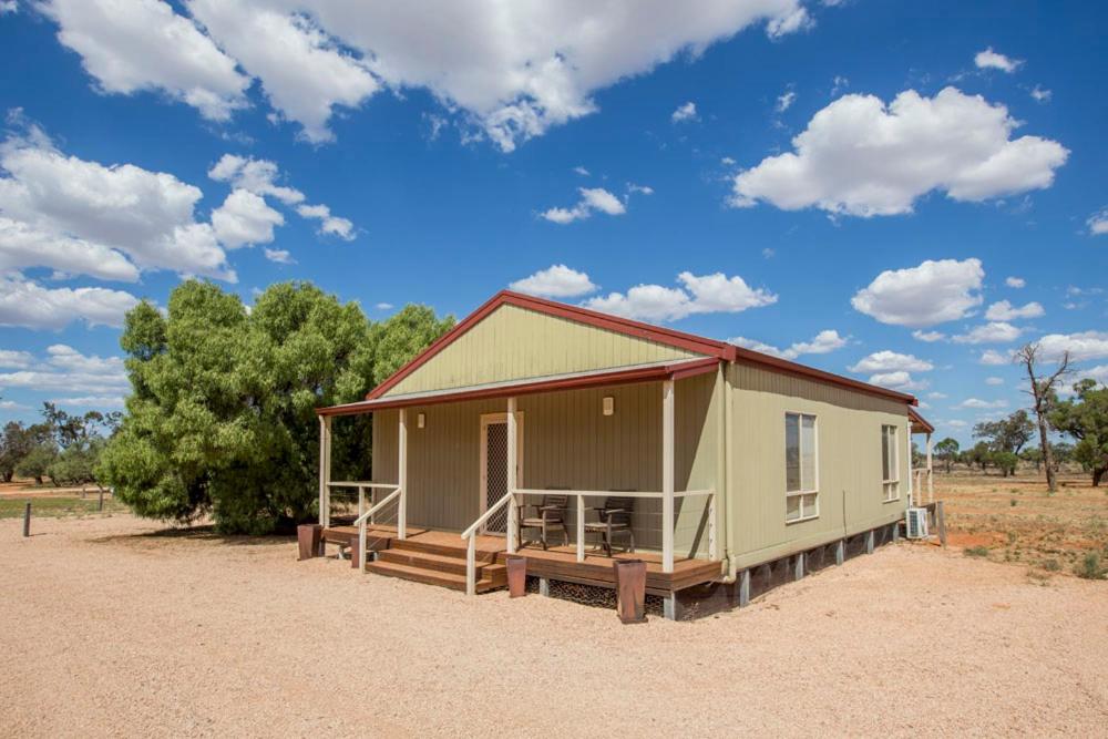 Family Two-Bedroom Cabin photo 2