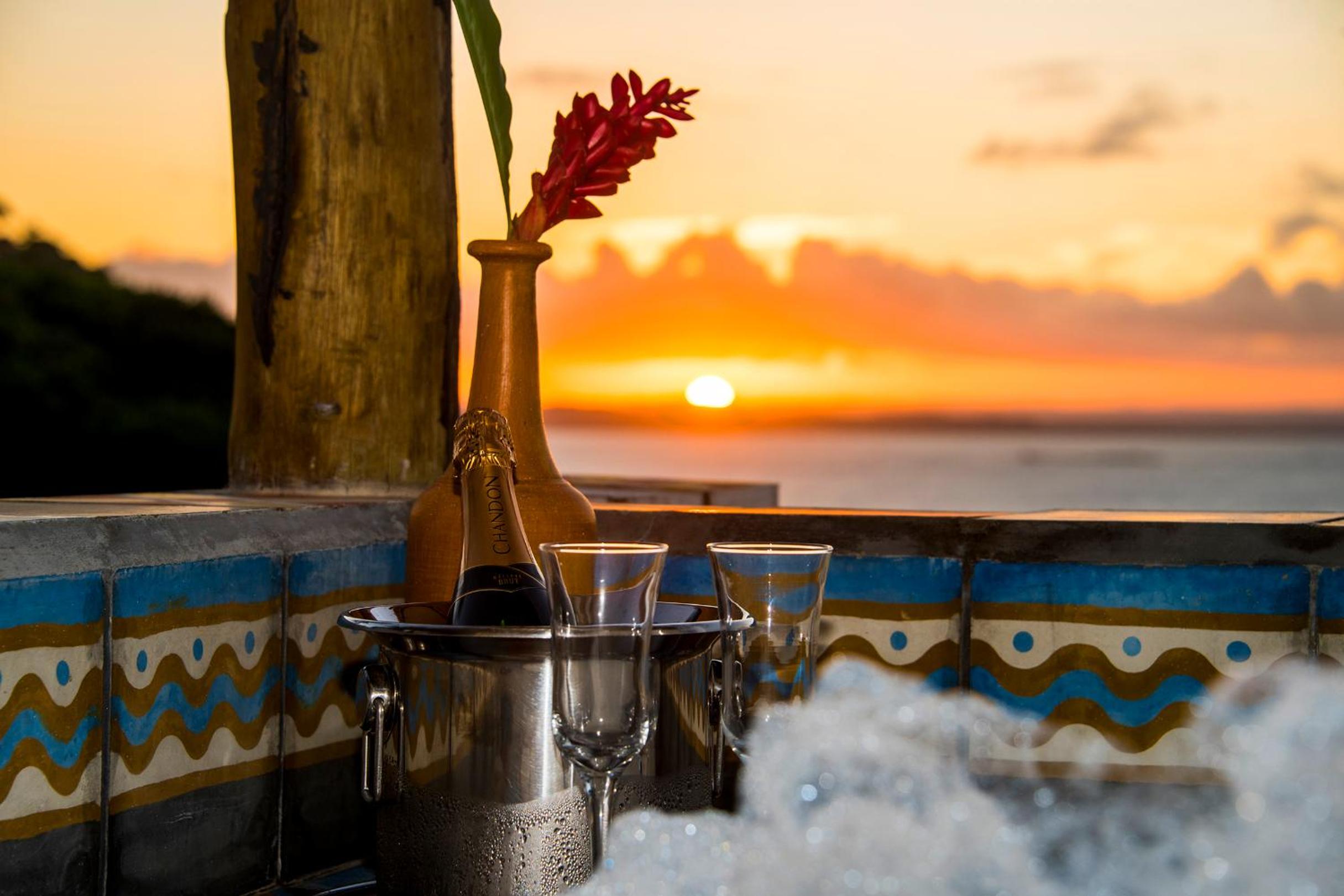 Panoramic suite with hot tub with balcony and sea and sunset view - Photo 2