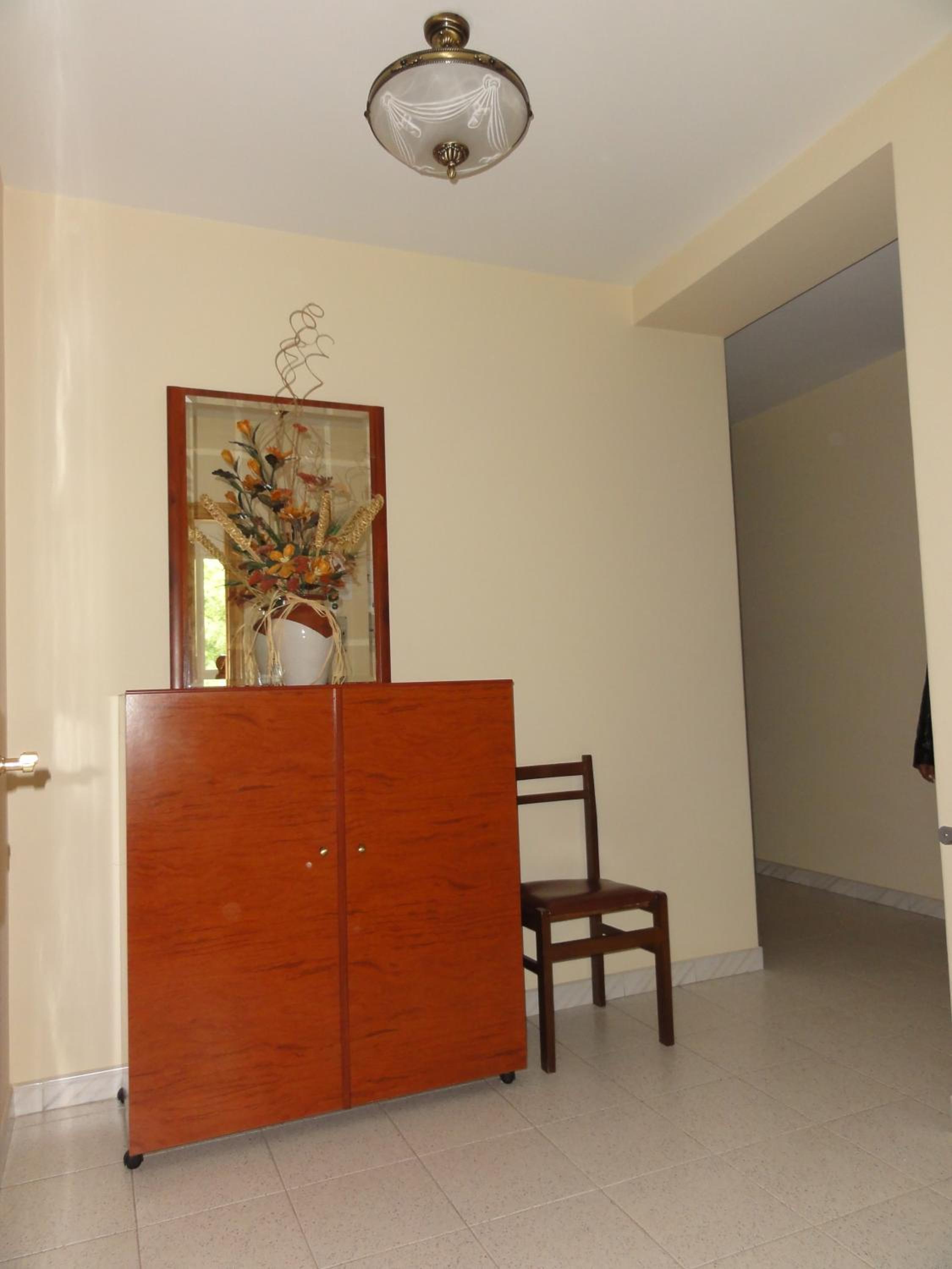 Triple Room with 2 Beds photo 2