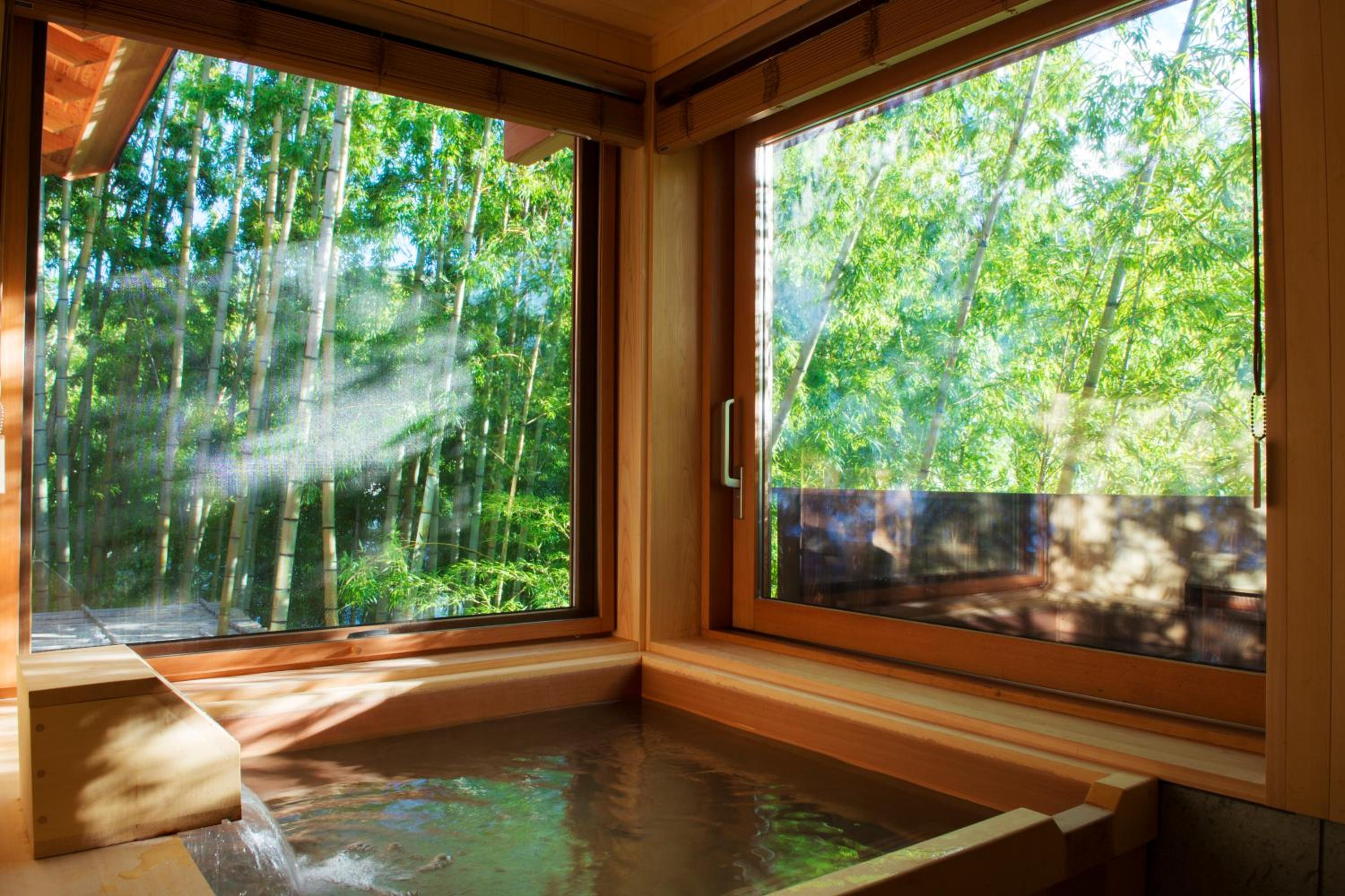 Private hot spring Suite room [Yuragi] thumbnail 6