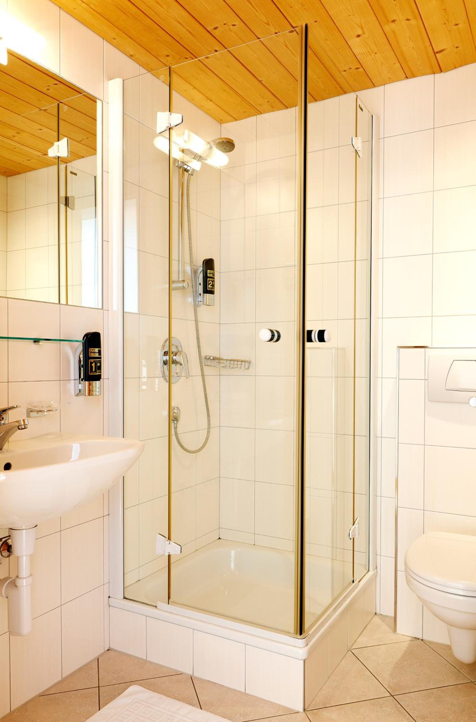 Single Room photo 2