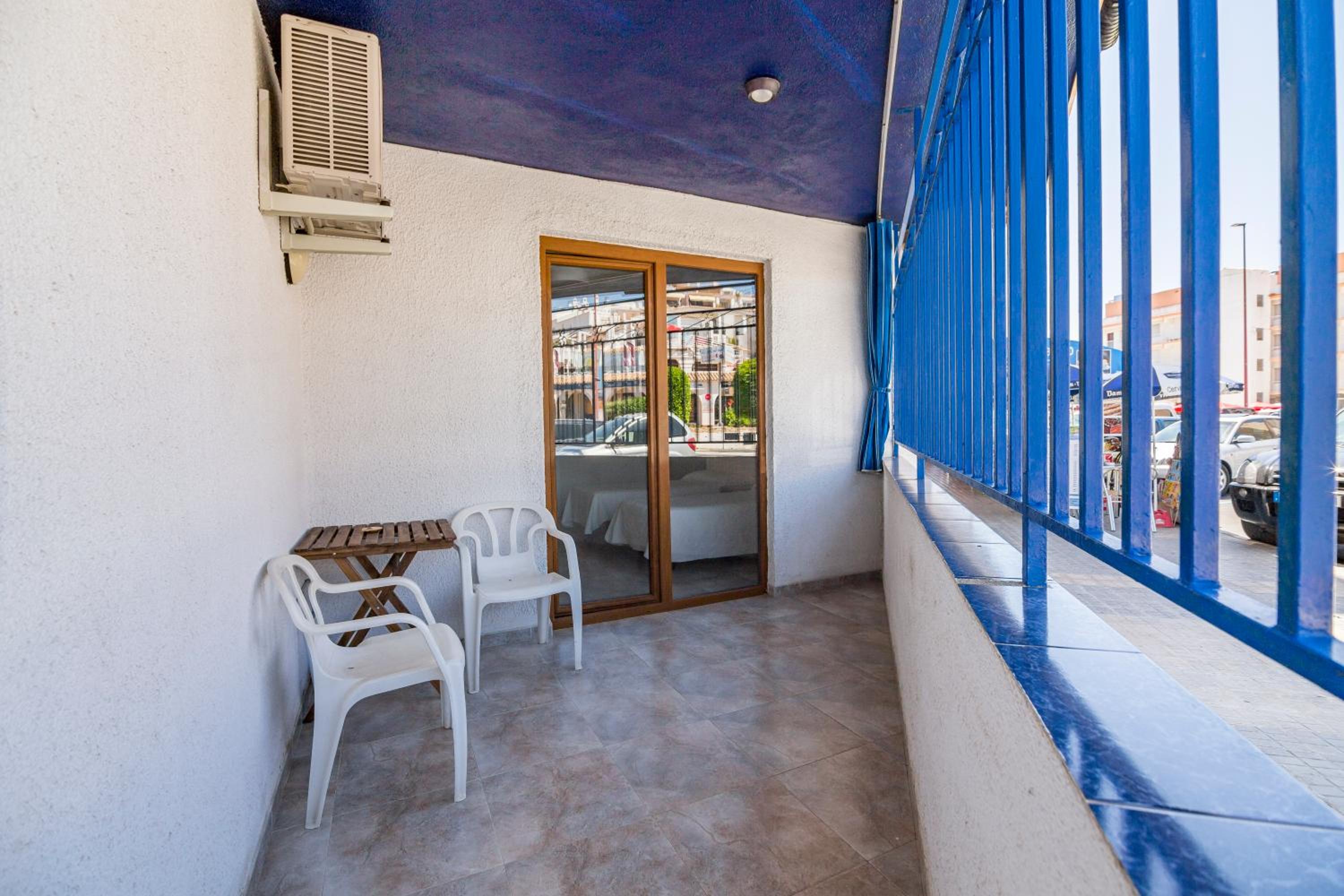 Superior Double Room with Balcony - Photo 4