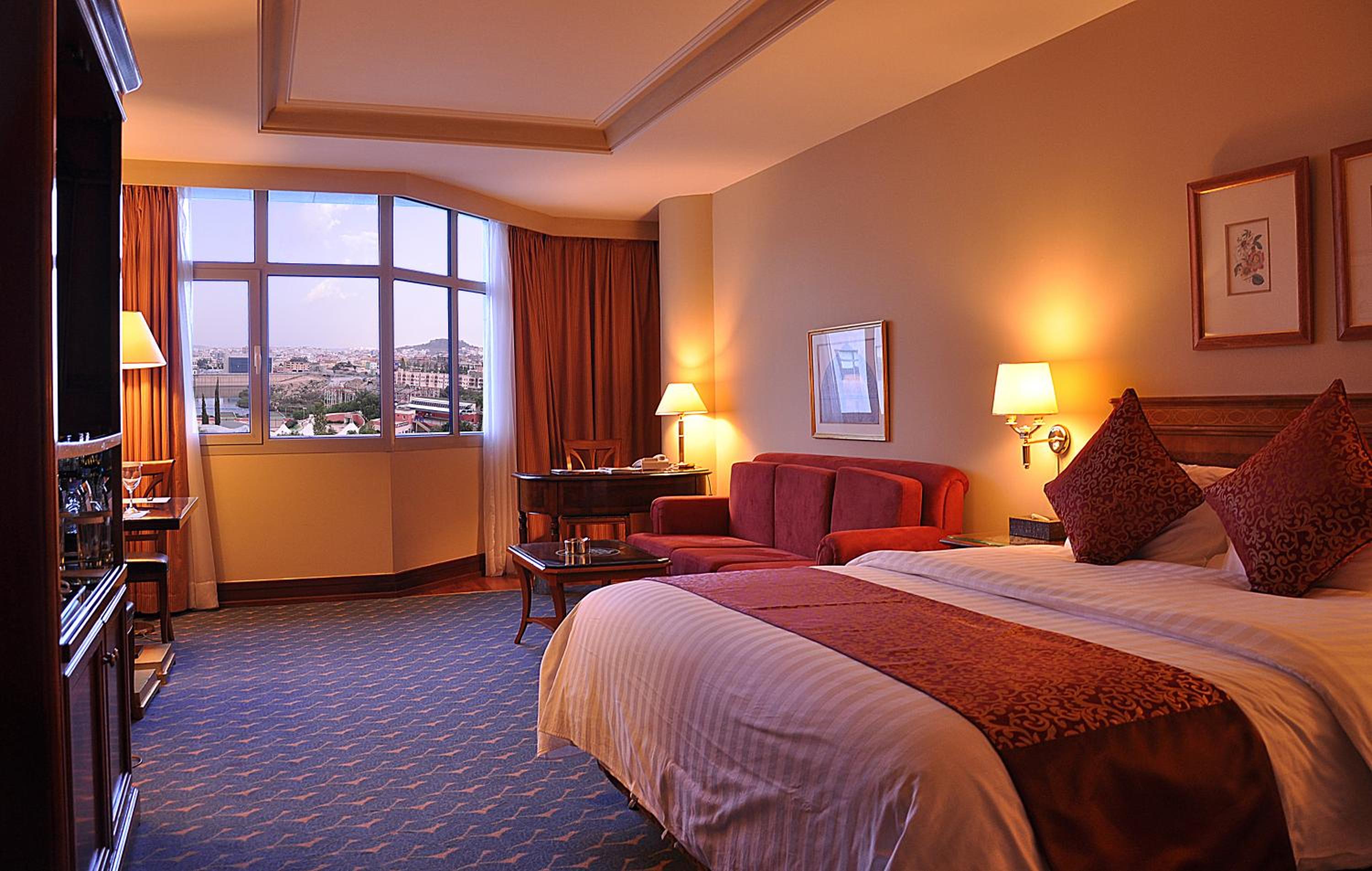 Deluxe Double Room with Lake View photo 2