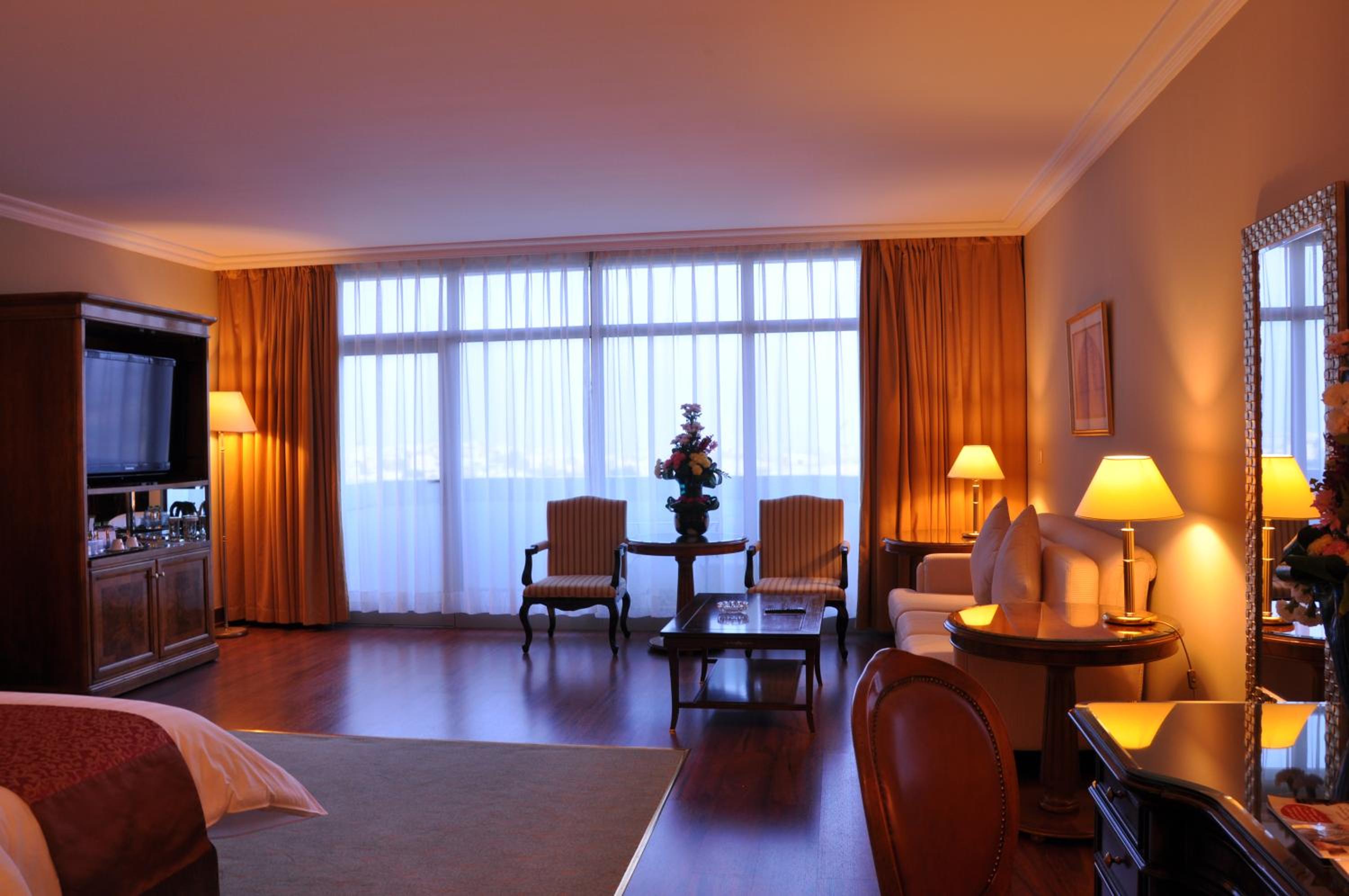 Junior Suite with Lake View photo 2