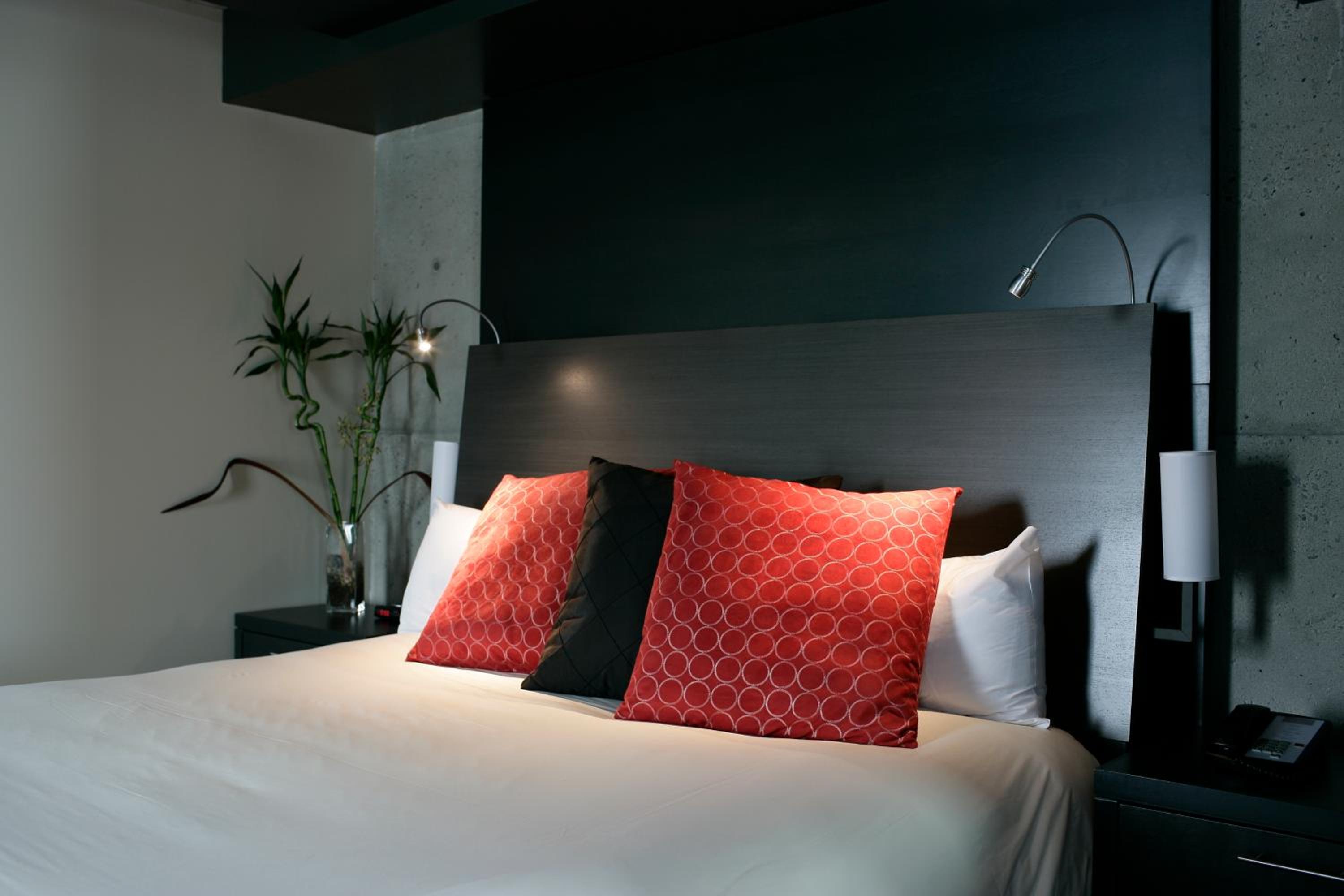 Executive Loft - Photo 1