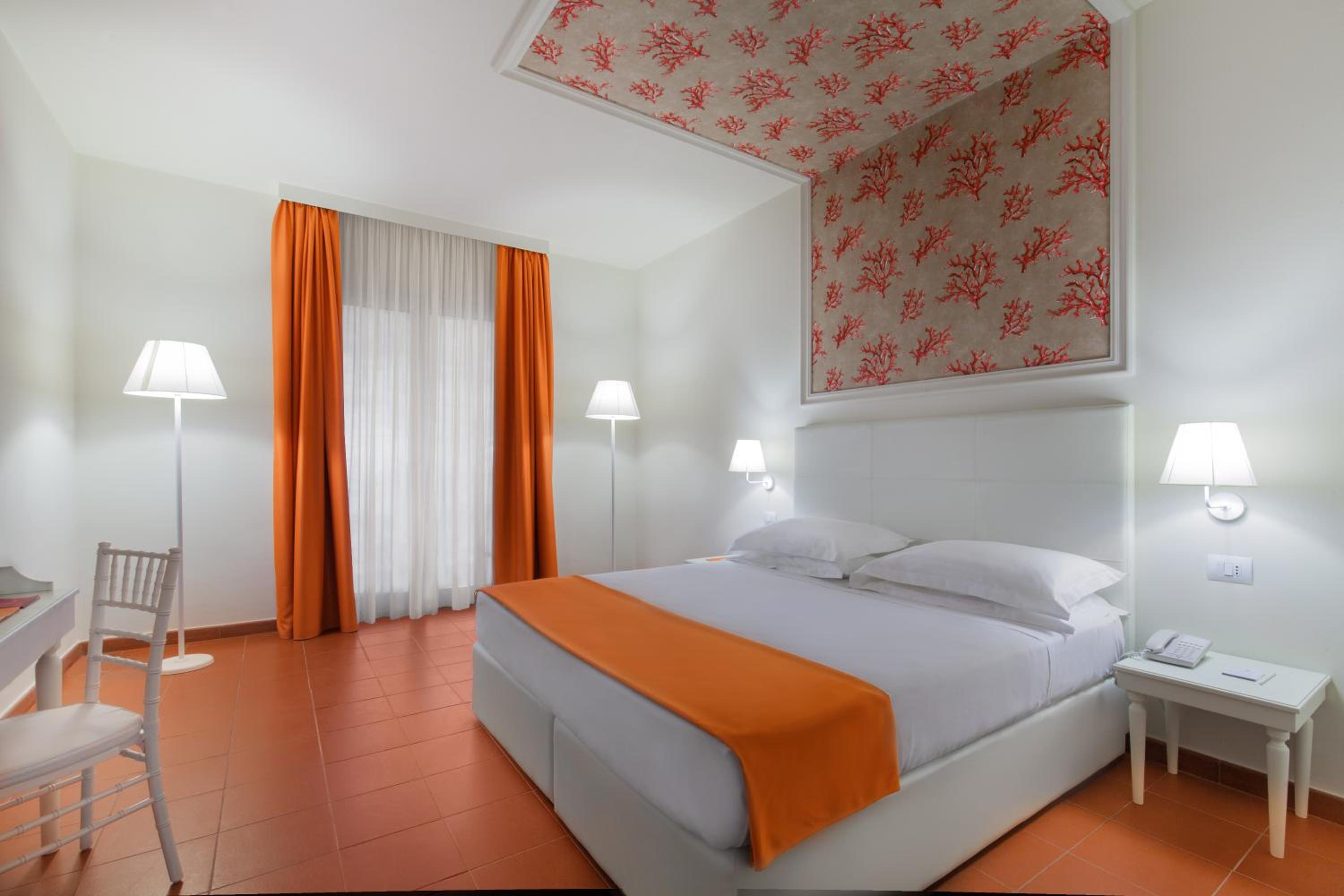 Classic Double or Twin Room - Photo 1