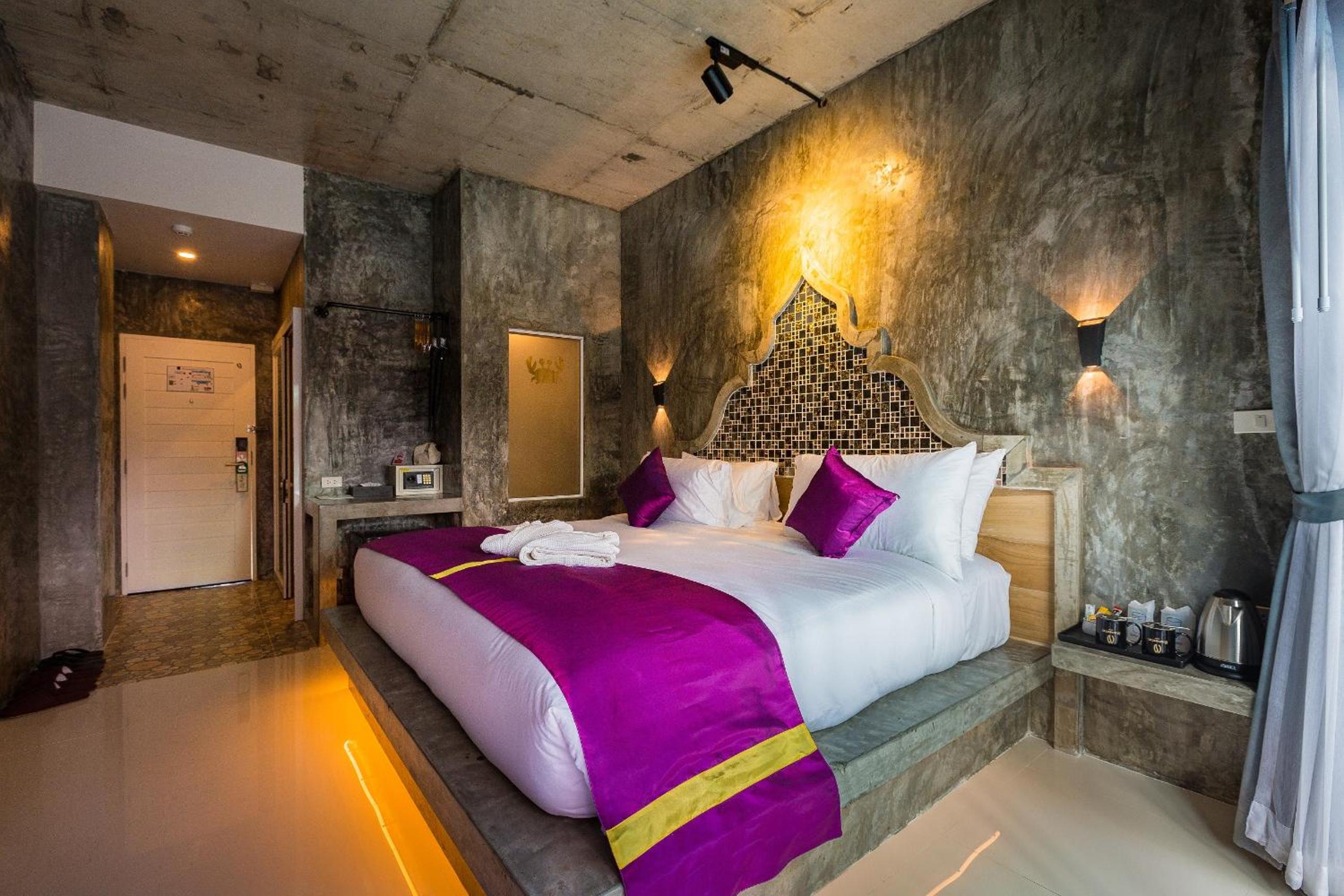 Deluxe Double or Twin Room with Pool Access - Photo 3