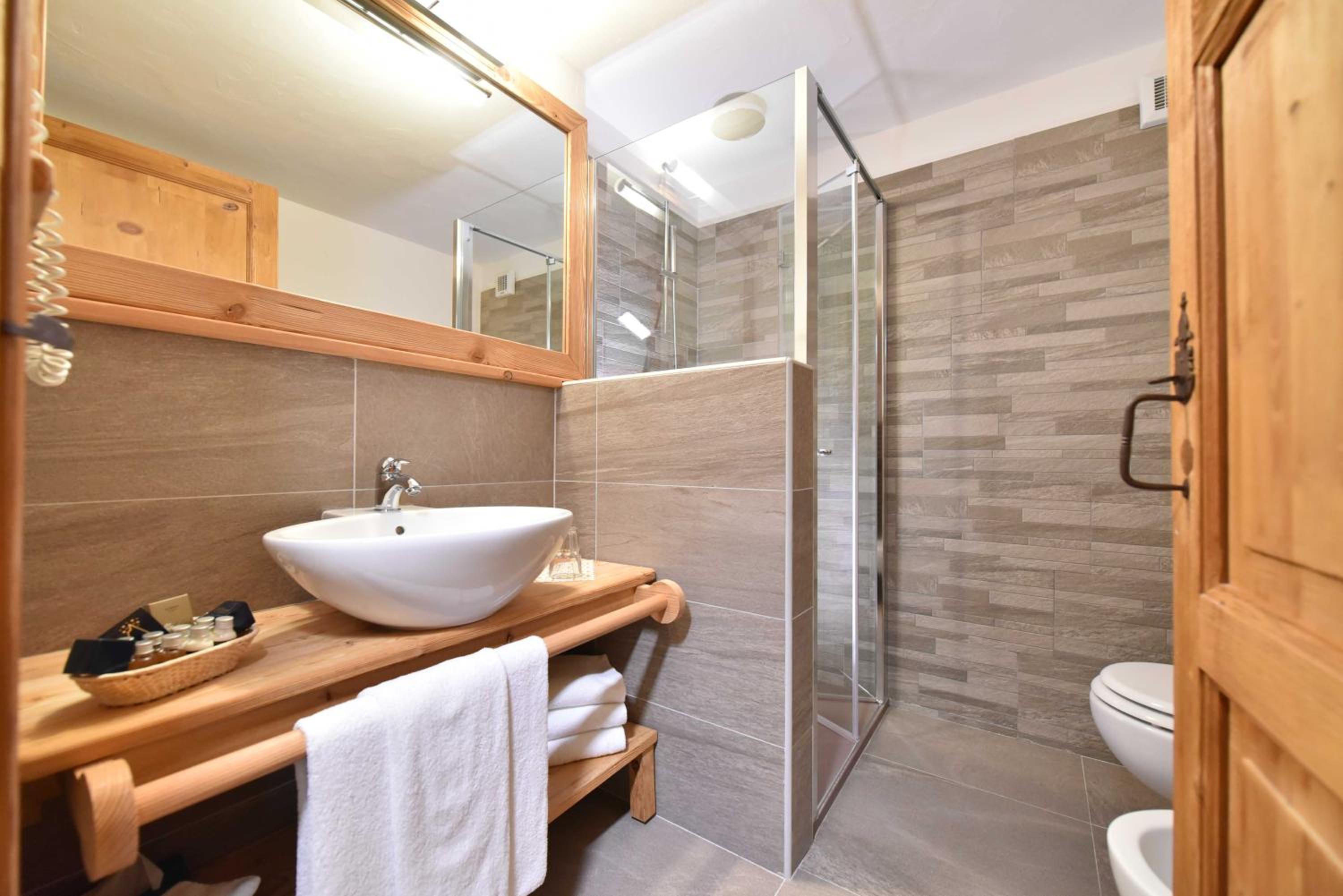 Superior Triple Room photo 2