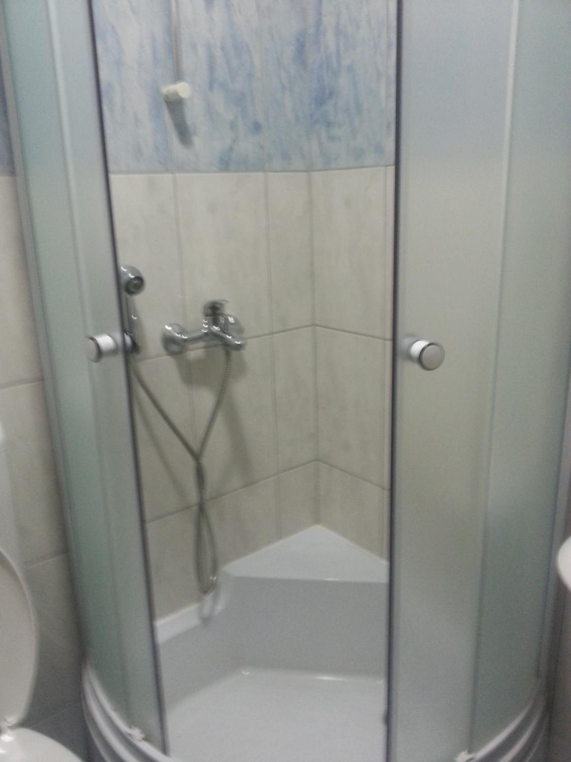 Twin Room with Private Bathroom photo 2