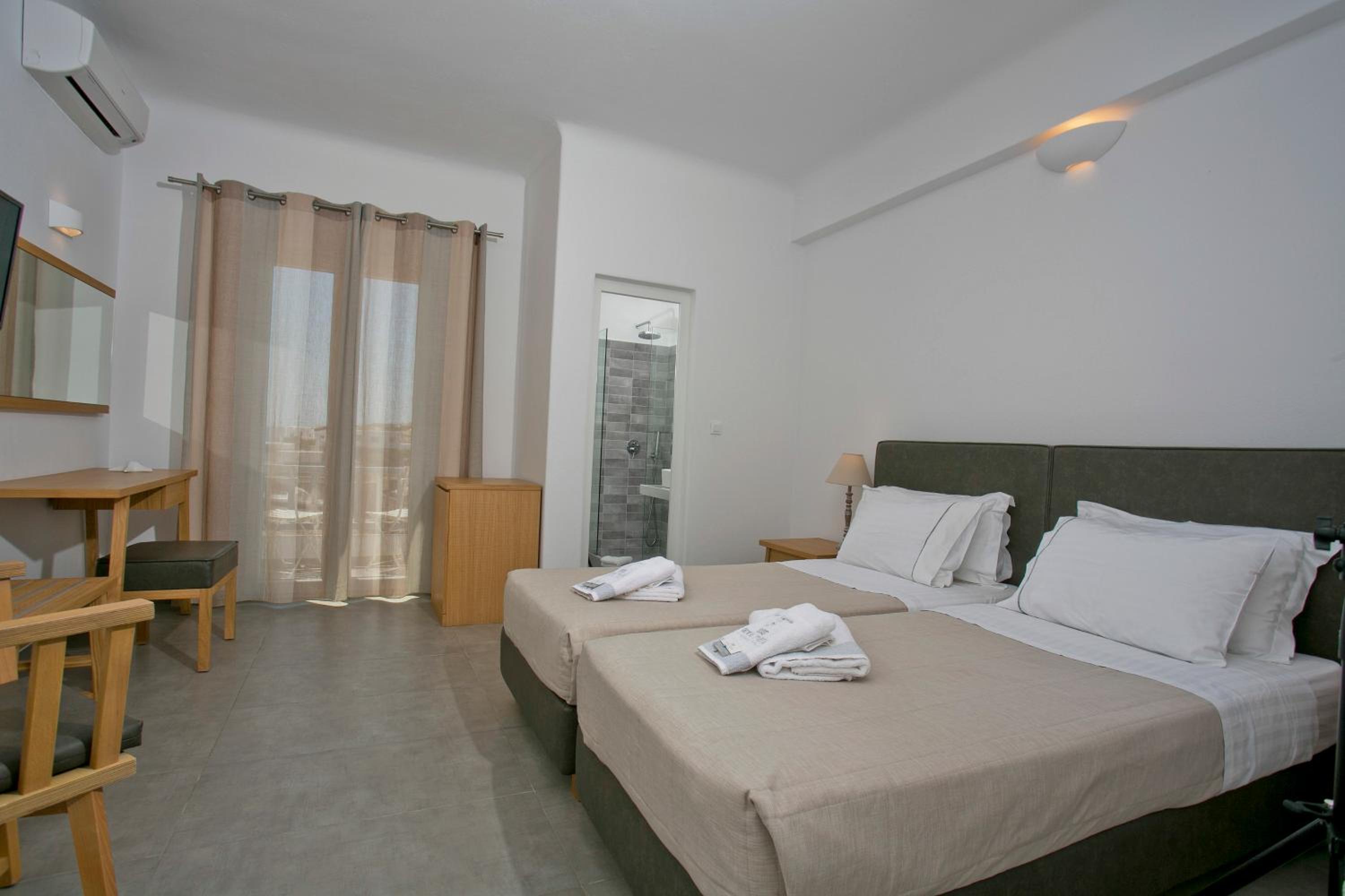 Standard Triple Room photo 1
