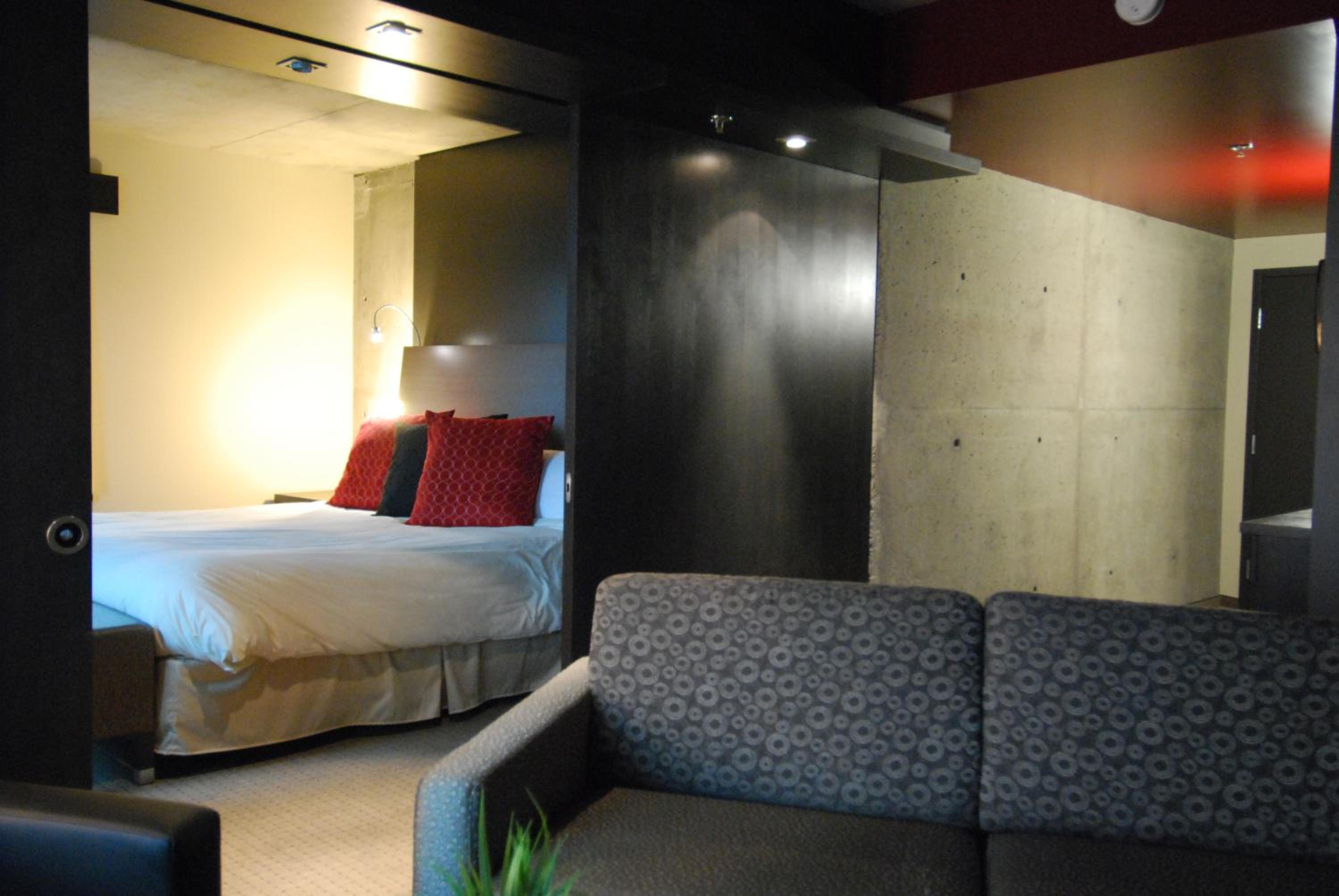 Prestige Suite - Photo 7