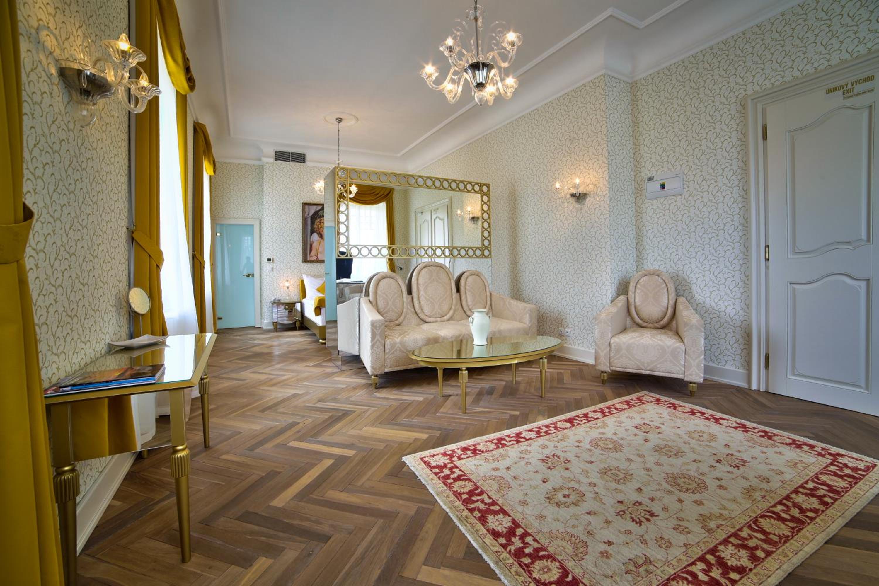 Deluxe Double Room photo 2