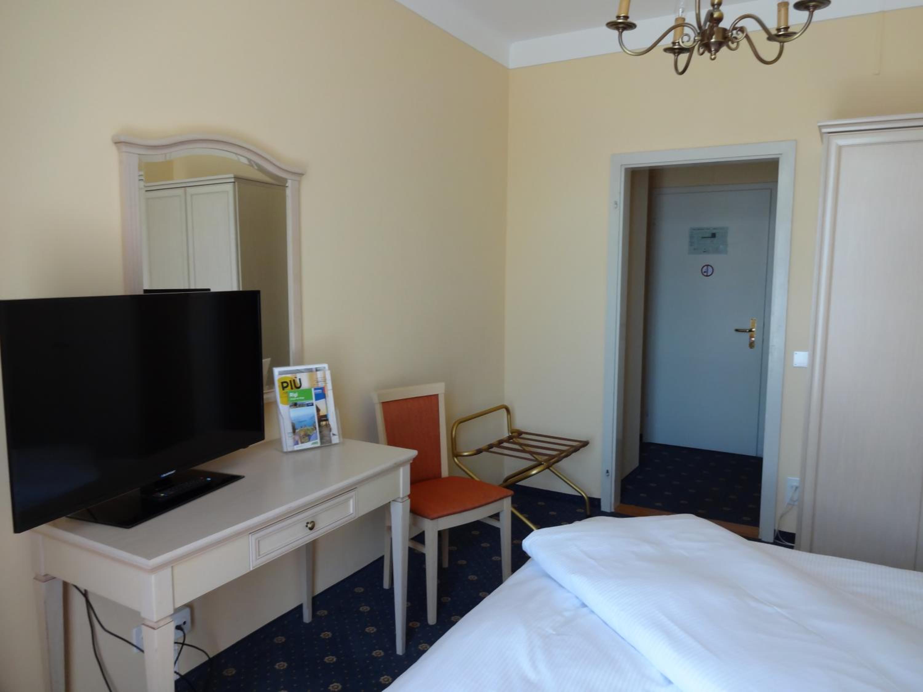 Classic Triple Room photo 1