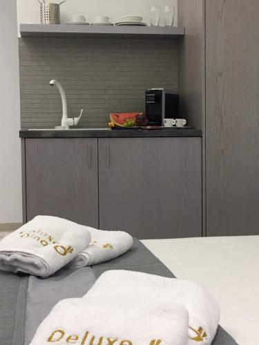 Deluxe Studio with Sea View (2 Adults)  - Photo 19