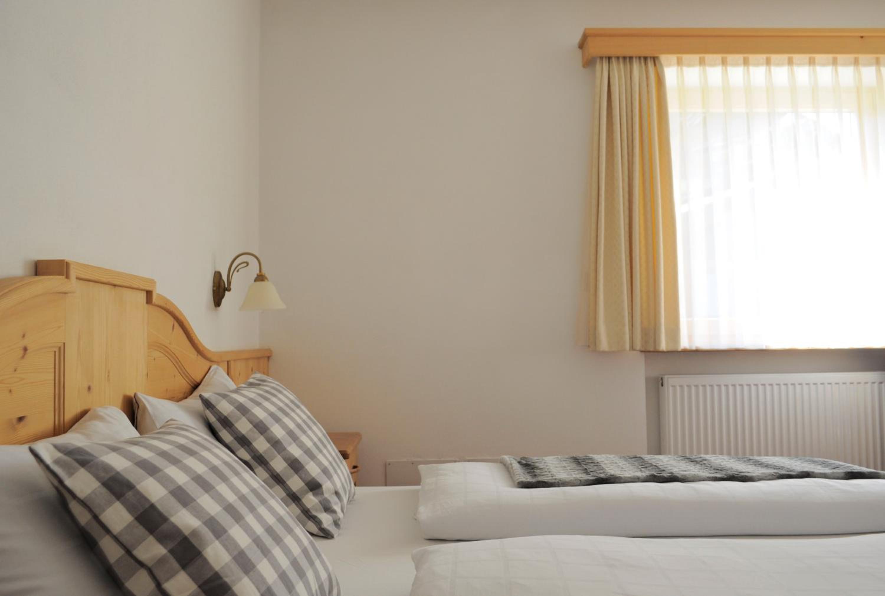One-Bedroom Apartment with Balcony
