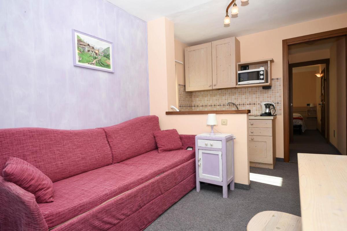 One-Bedroom Apartment (4 Adults) photo 2