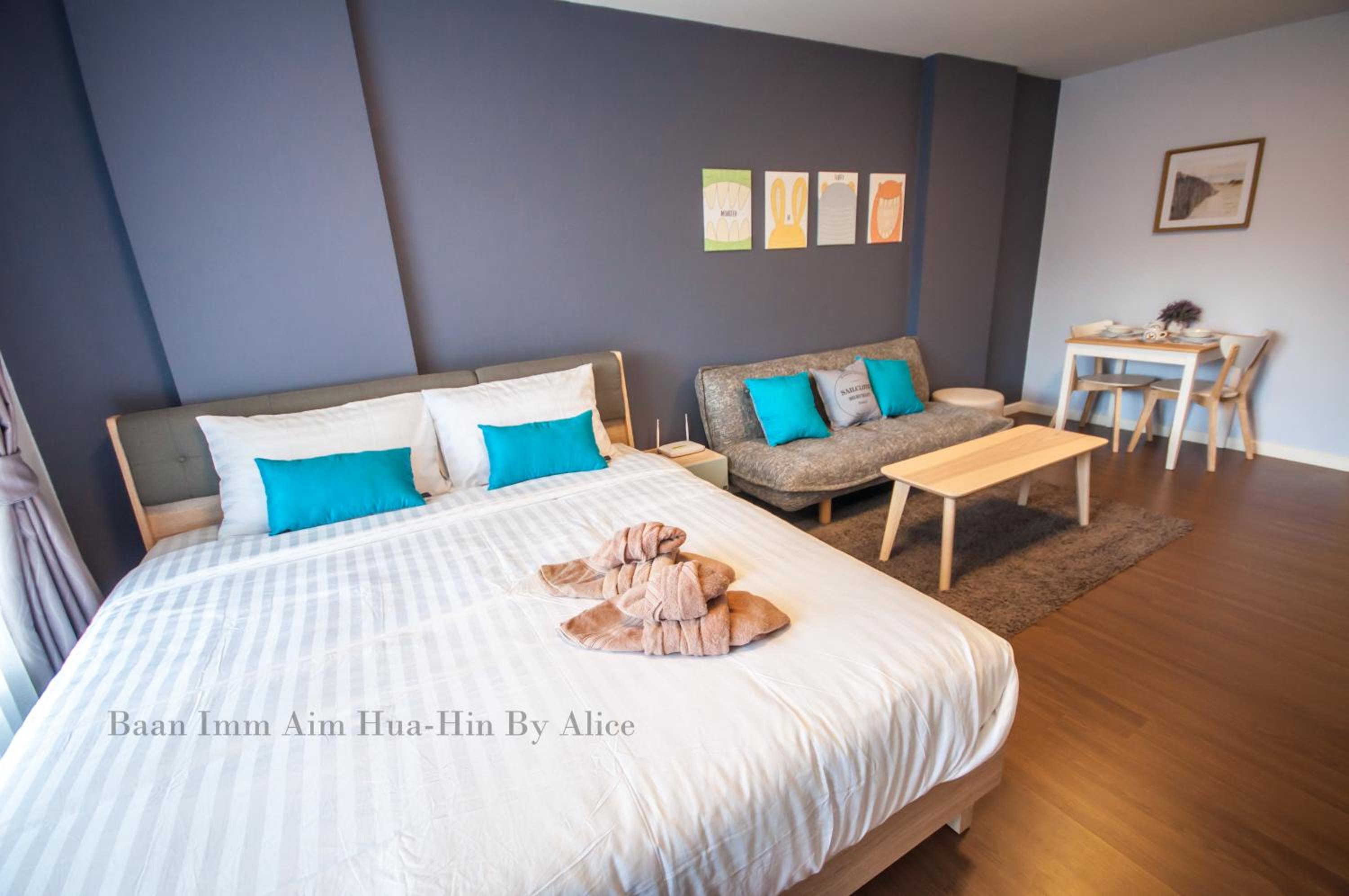 Apartment with Garden View - Photo 16