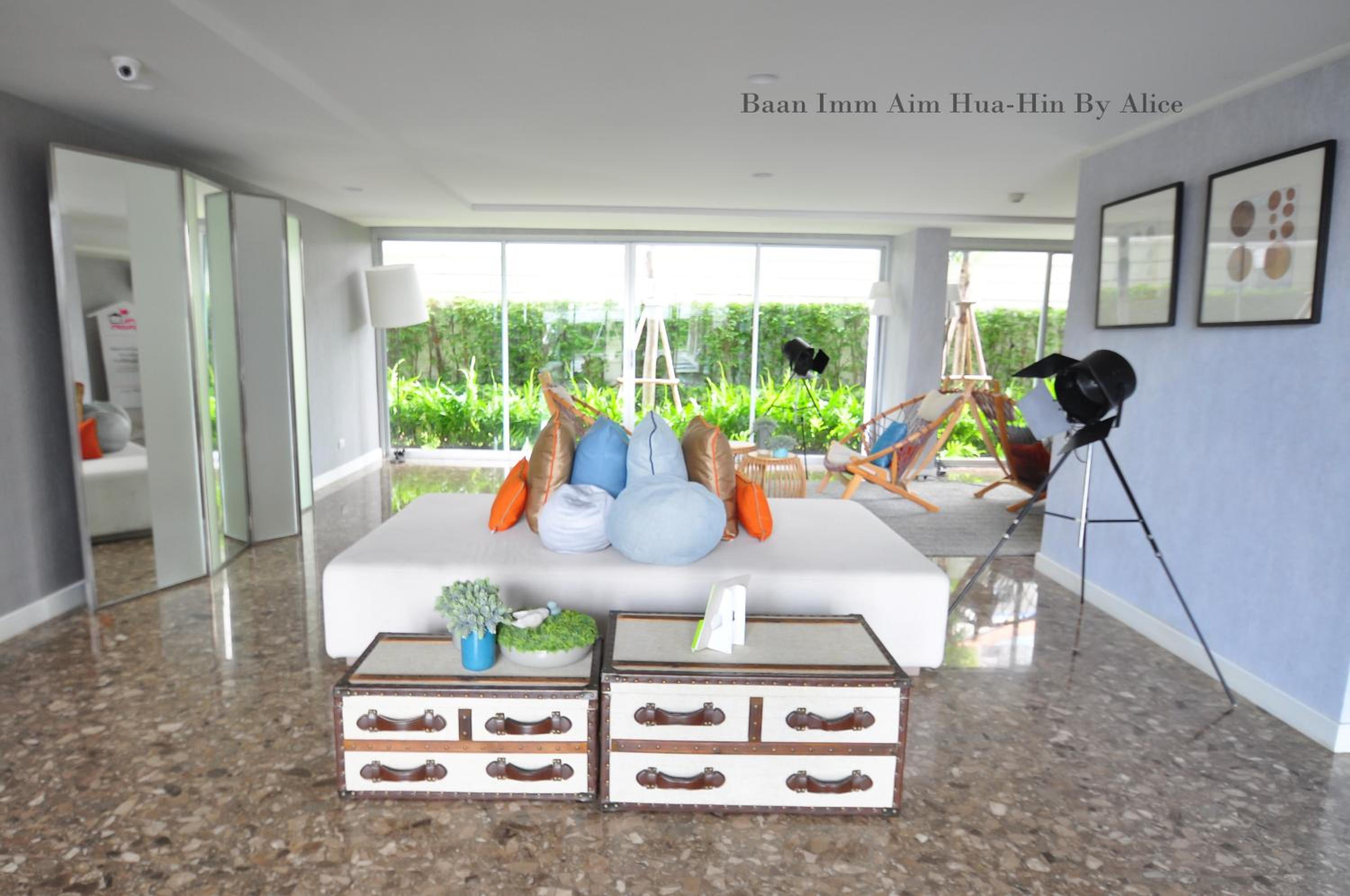 Apartment with Garden View - Photo 8