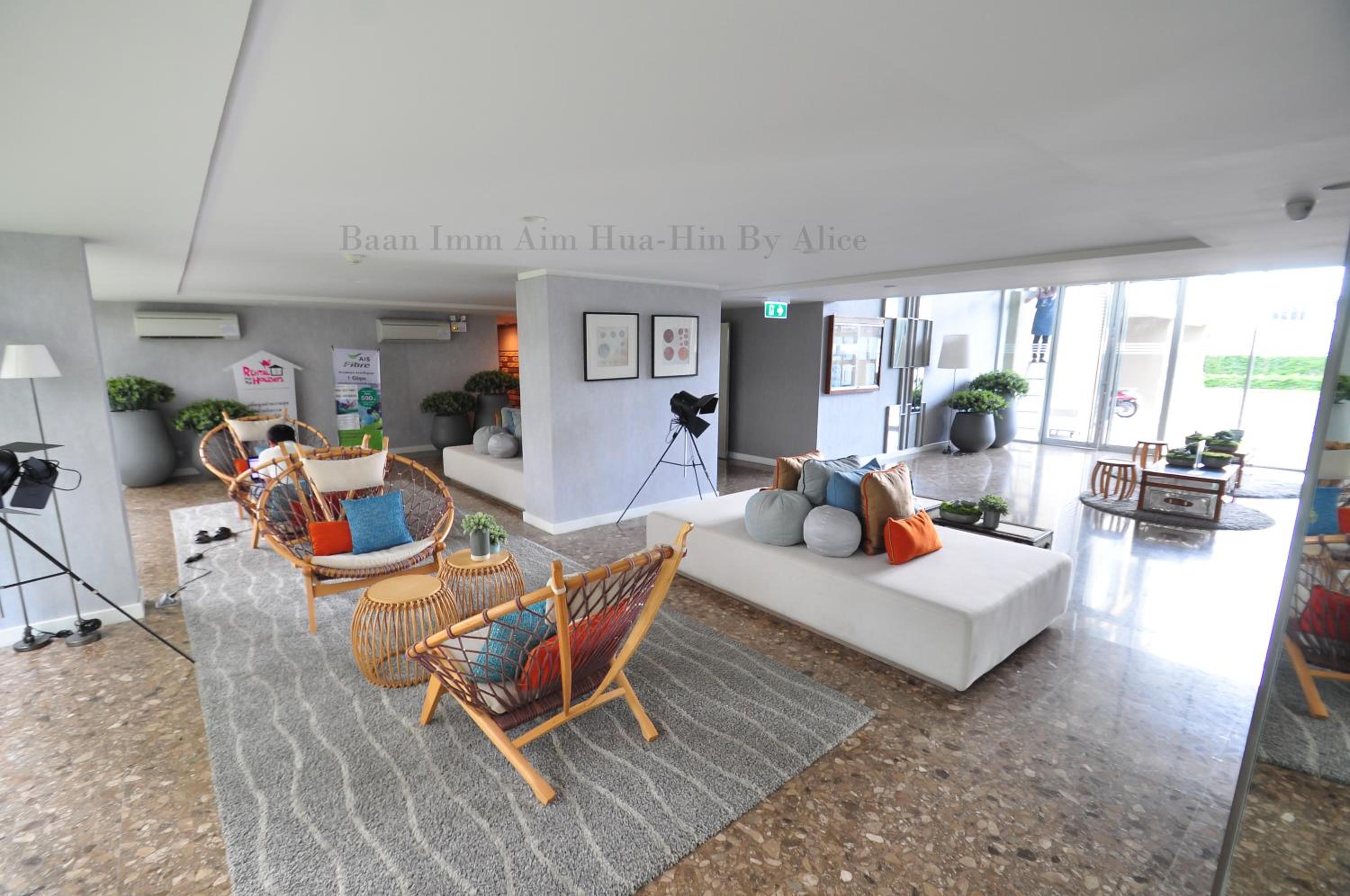 Apartment with Garden View - Photo 6