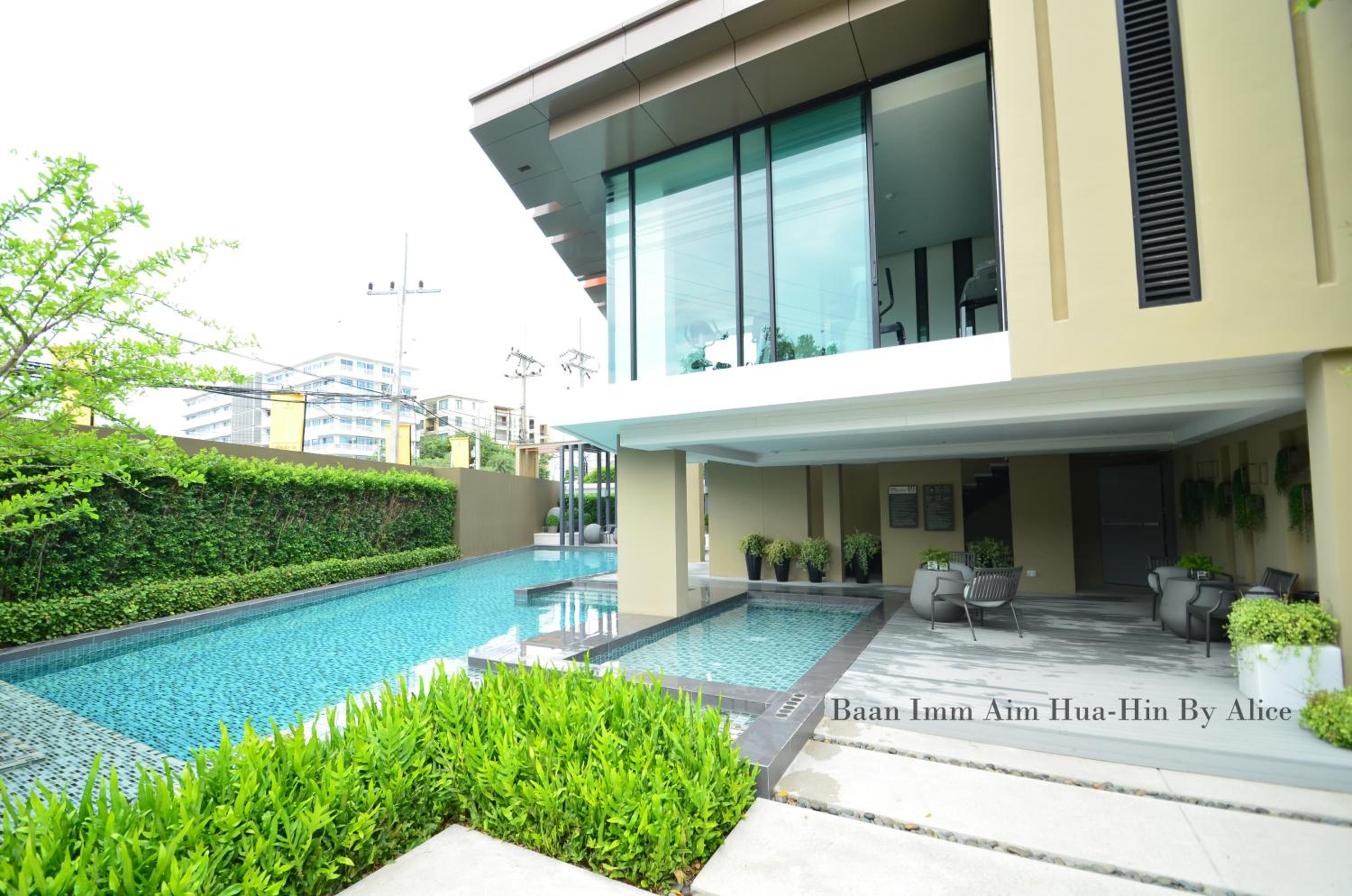 Apartment with Garden View - Photo 4