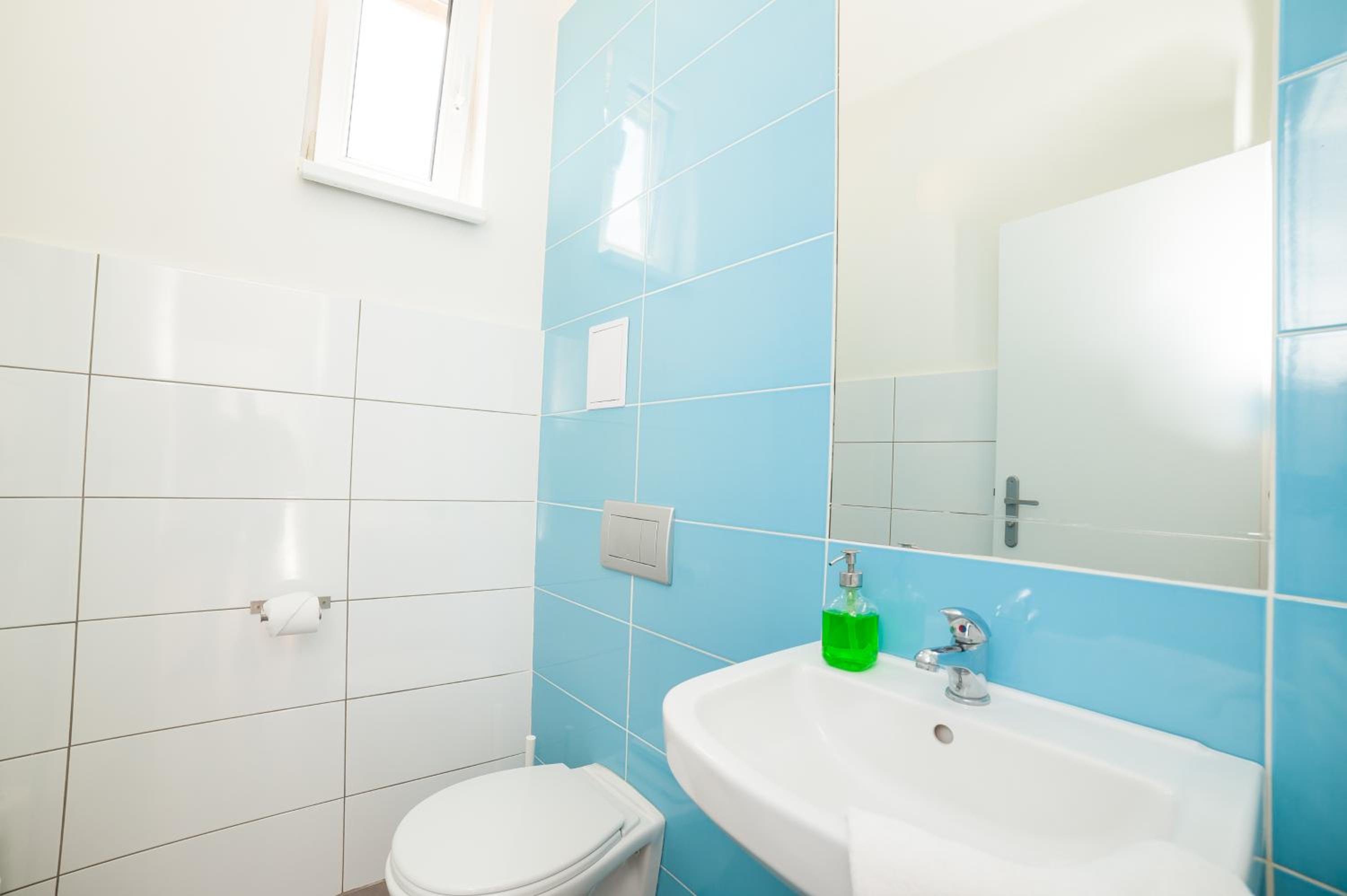 Two-Bedroom Apartment - Photo 3