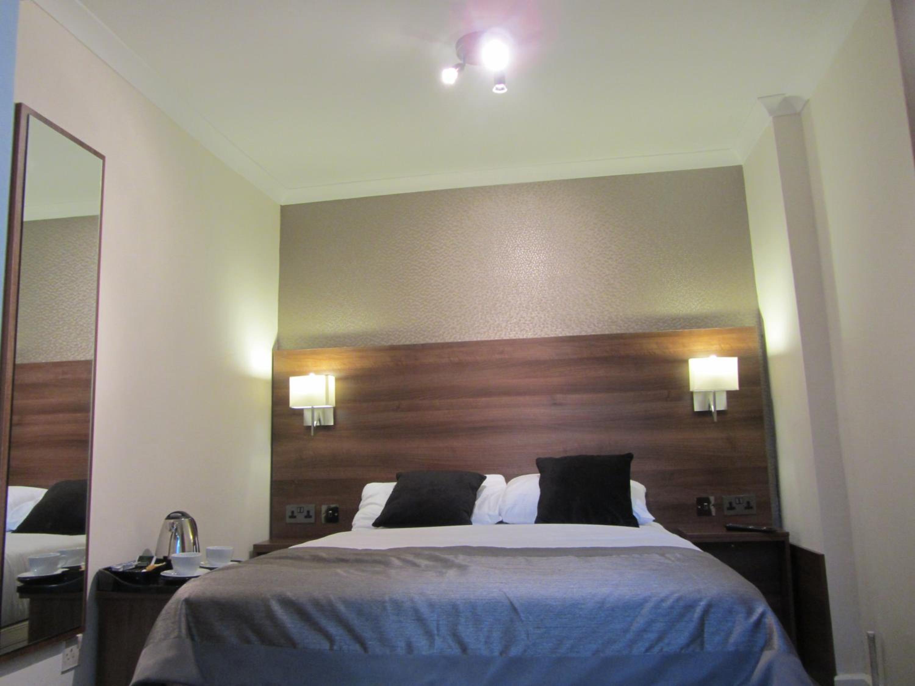 Deluxe Double Room photo 2